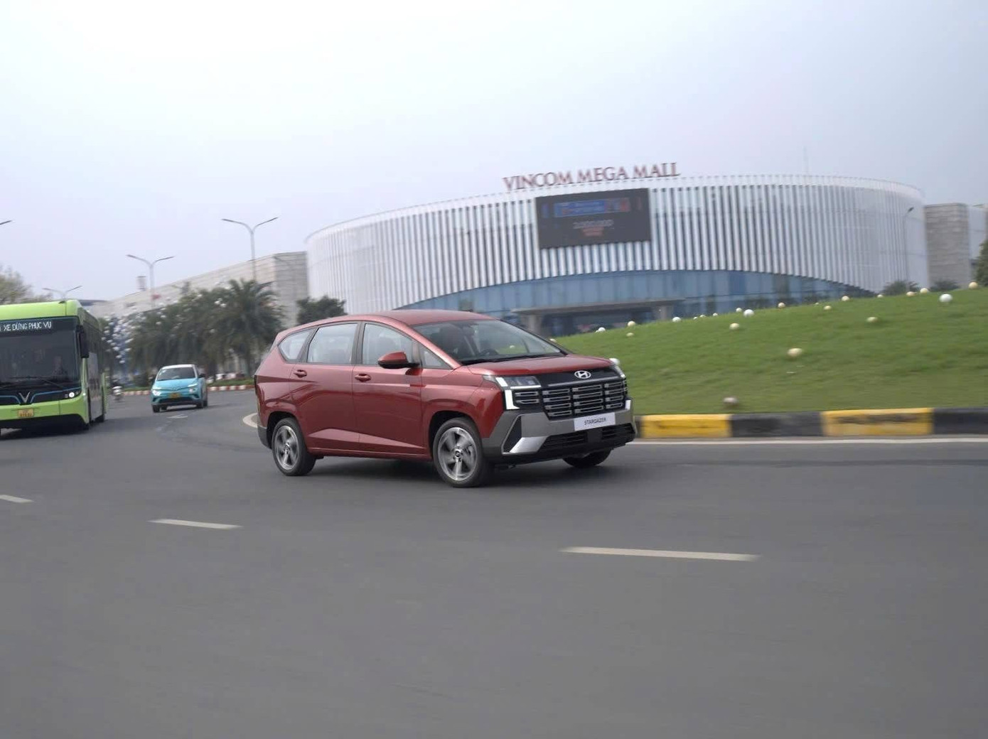 Loạt &ocirc; t&ocirc; mới đ&aacute;ng ch&uacute; &yacute; xuất hiện ở Việt Nam- Ảnh 2.