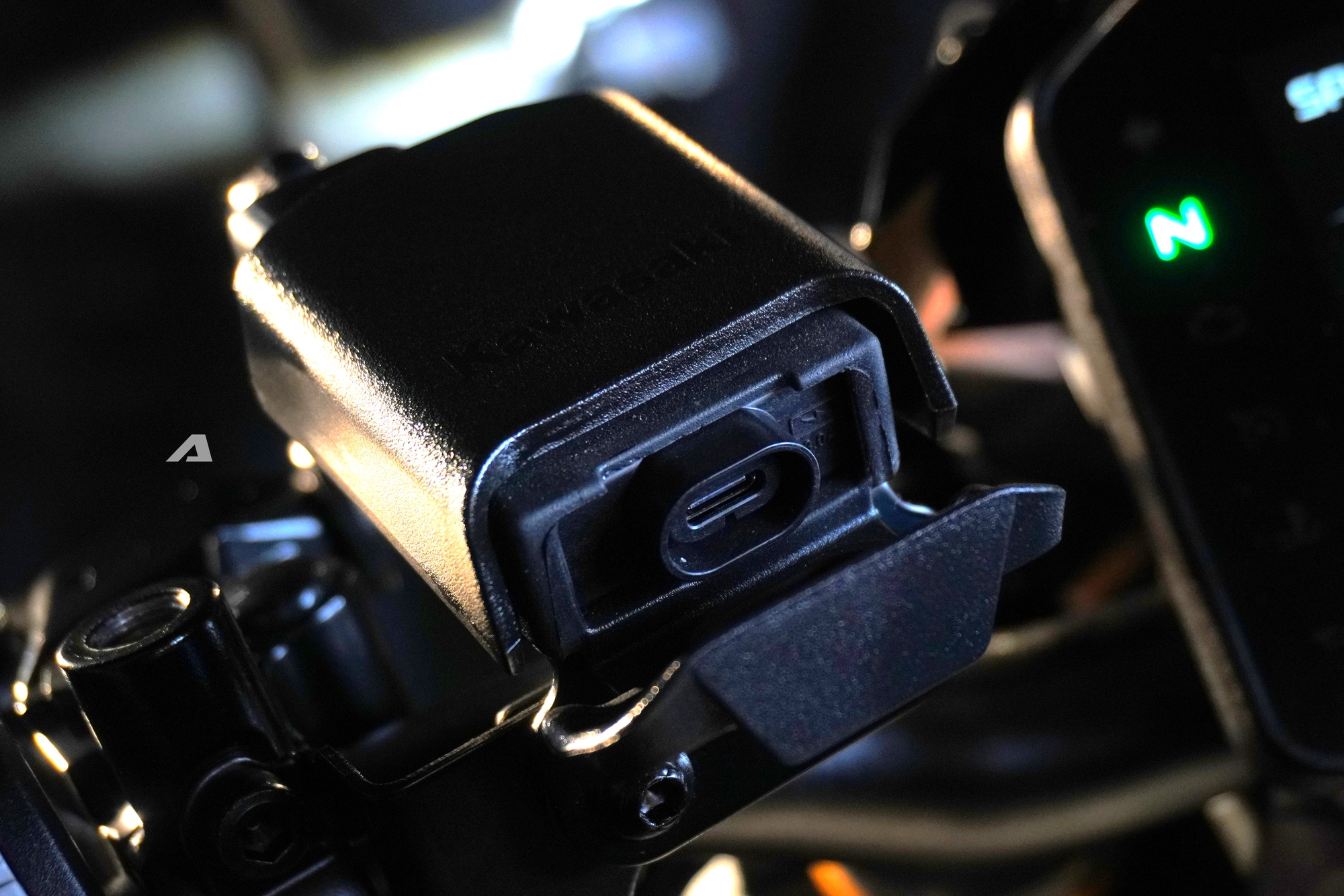 Kawasaki Z1100 SE ra mắt Việt Nam: Động cơ mạnh hơn, c&oacute; trang bị như &ocirc; t&ocirc;, gi&aacute; b&aacute;n khiến nhiều người bất ngờ- Ảnh 10.