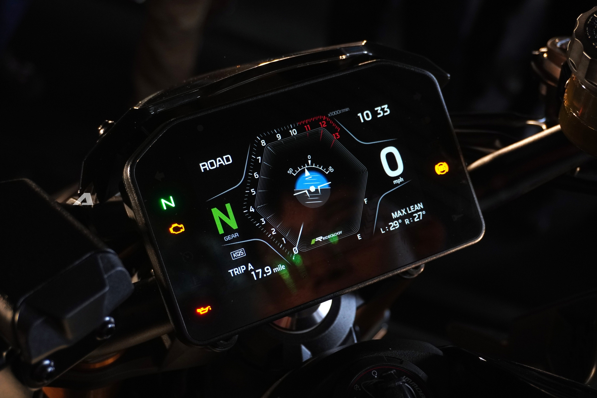 Kawasaki Z1100 SE ra mắt Việt Nam: Động cơ mạnh hơn, c&oacute; trang bị như &ocirc; t&ocirc;, gi&aacute; b&aacute;n khiến nhiều người bất ngờ- Ảnh 3.