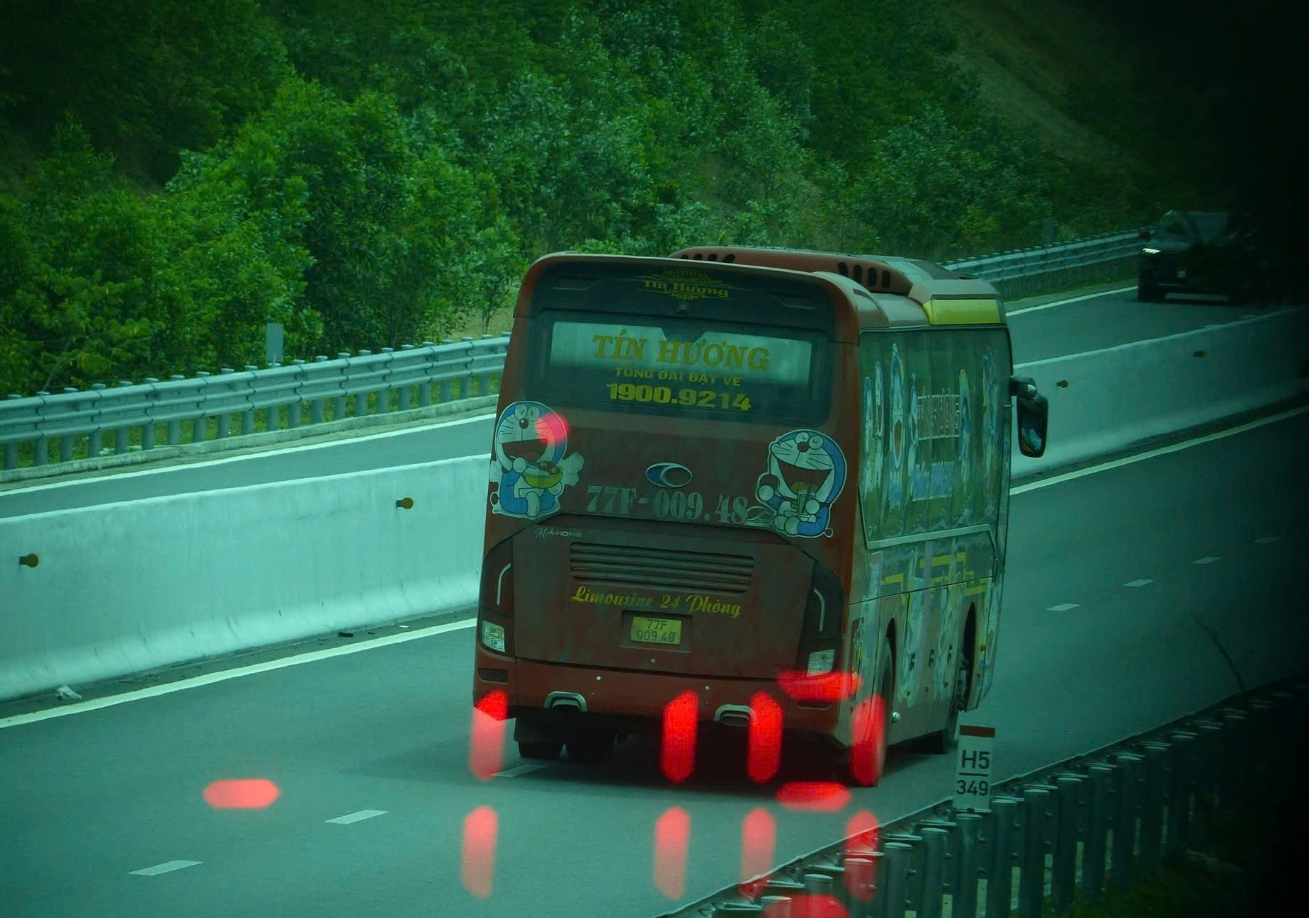 Hơn 2 th&aacute;ng, tr&ecirc;n 1.700 &ocirc; t&ocirc; bị phạt nguội tr&ecirc;n cao tốc TPHCM - V&acirc;n Phong- Ảnh 1.