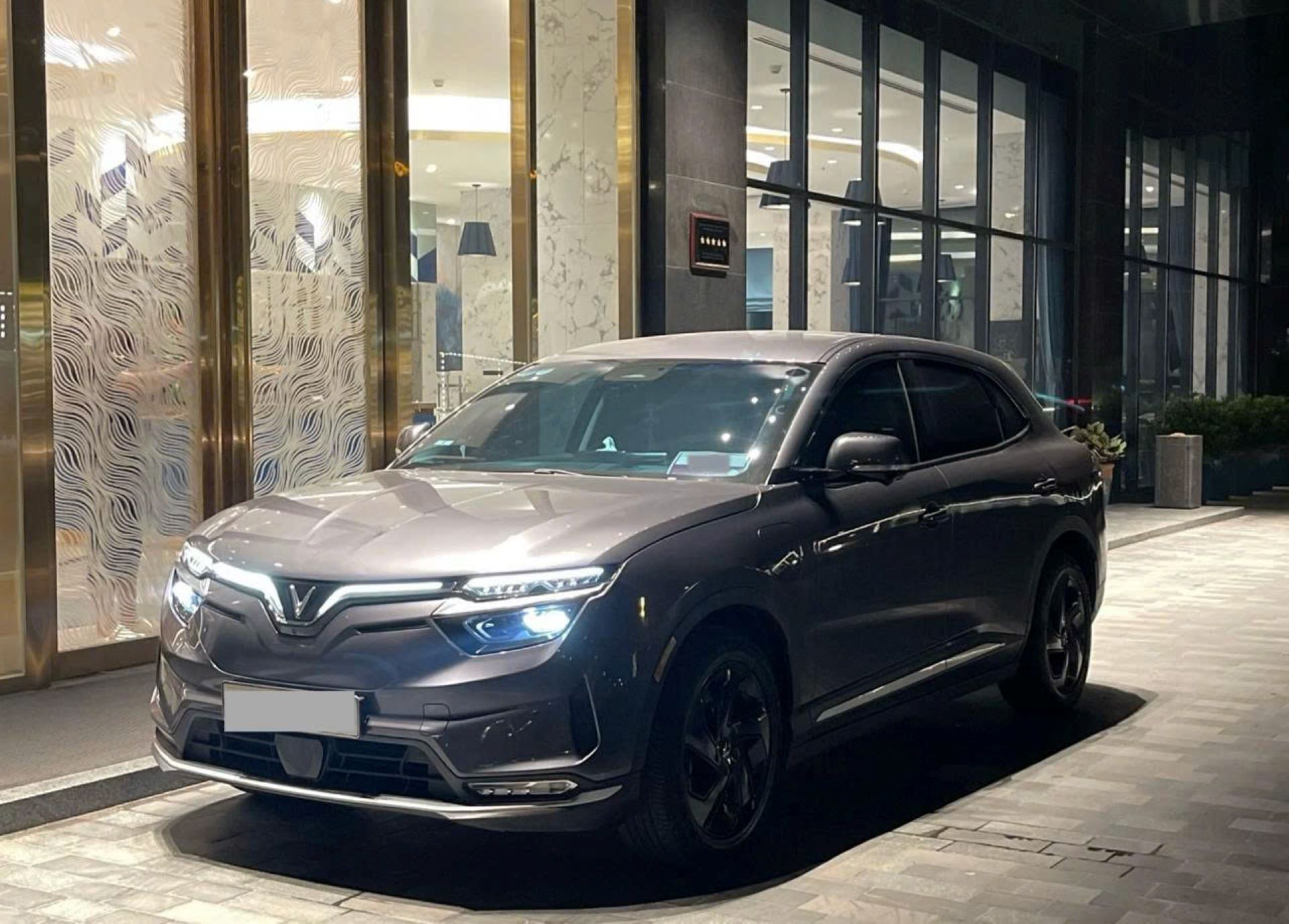 Từng mất phương hướng ở tuổi 20, ch&agrave;ng trai Gen Z t&igrave;m thấy bước ngoặt nhờ b&eacute;n duy&ecirc;n c&ugrave;ng VinFast VF 8- Ảnh 2.