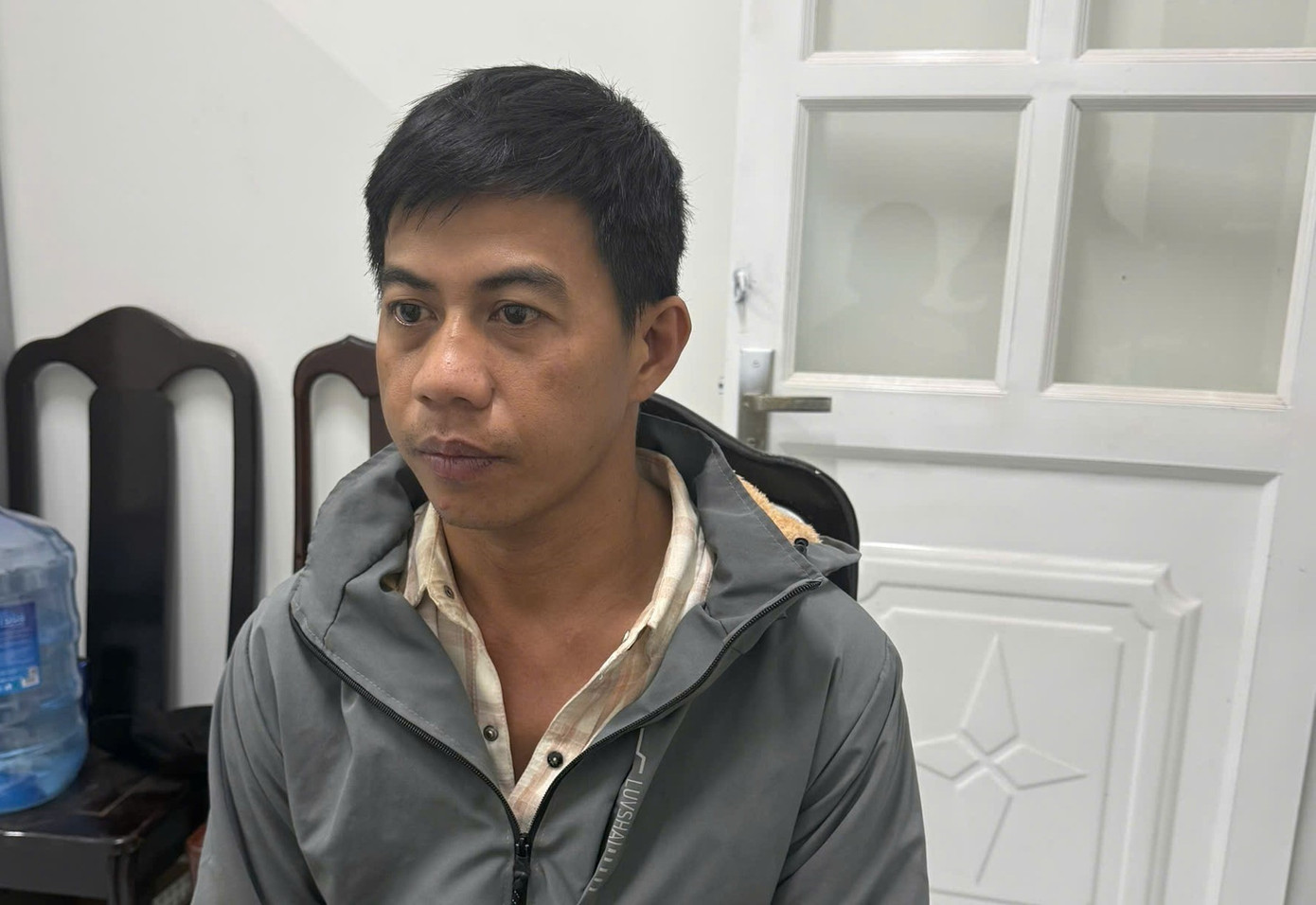 Vụ xe tải t&ocirc;ng loạt phương tiện khiến 1 người tử vong: T&agrave;i xế dương t&iacute;nh ma t&uacute;y- Ảnh 1.