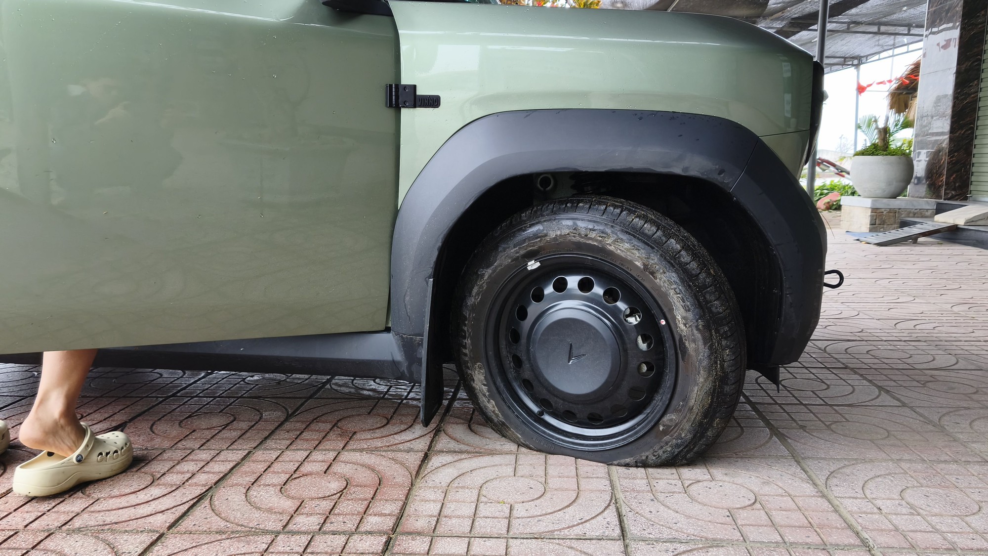 Xuy&ecirc;n Việt 5.500 km bằng VinFast VF 3: Sạc 53 lần, ngủ tr&ecirc;n xe thoải m&aacute;i, tiết kiệm hơn chục triệu v&agrave; vượt đ&egrave;o M&atilde; P&igrave; L&egrave;ng ngon ơ- Ảnh 11.