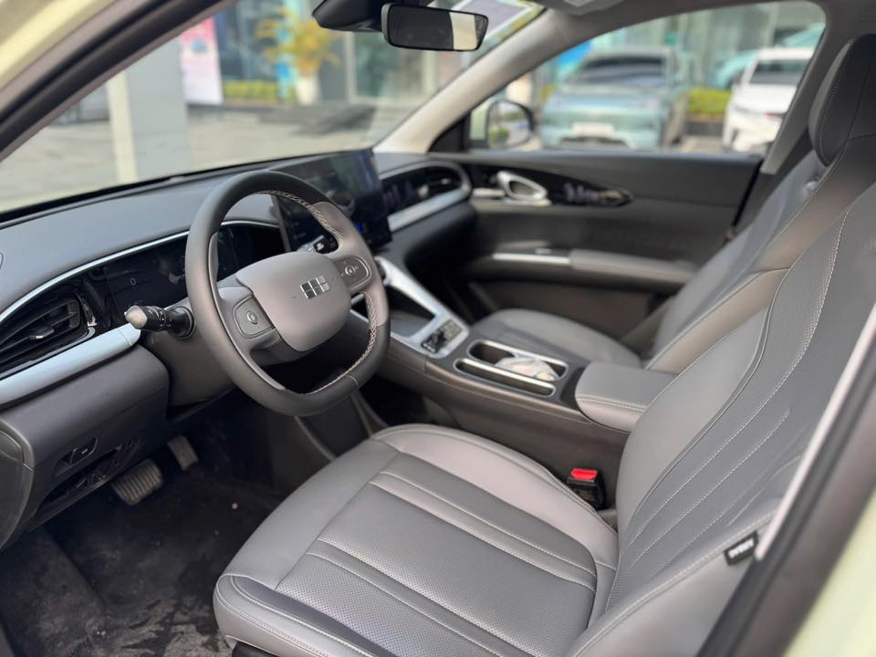 Geely EX2 về đại l&yacute;: Gi&aacute; dự kiến từ khoảng 500 triệu đồng, 2 bản, m&agrave;n h&igrave;nh khủng, c&oacute; camera 360, ADAS- Ảnh 5.