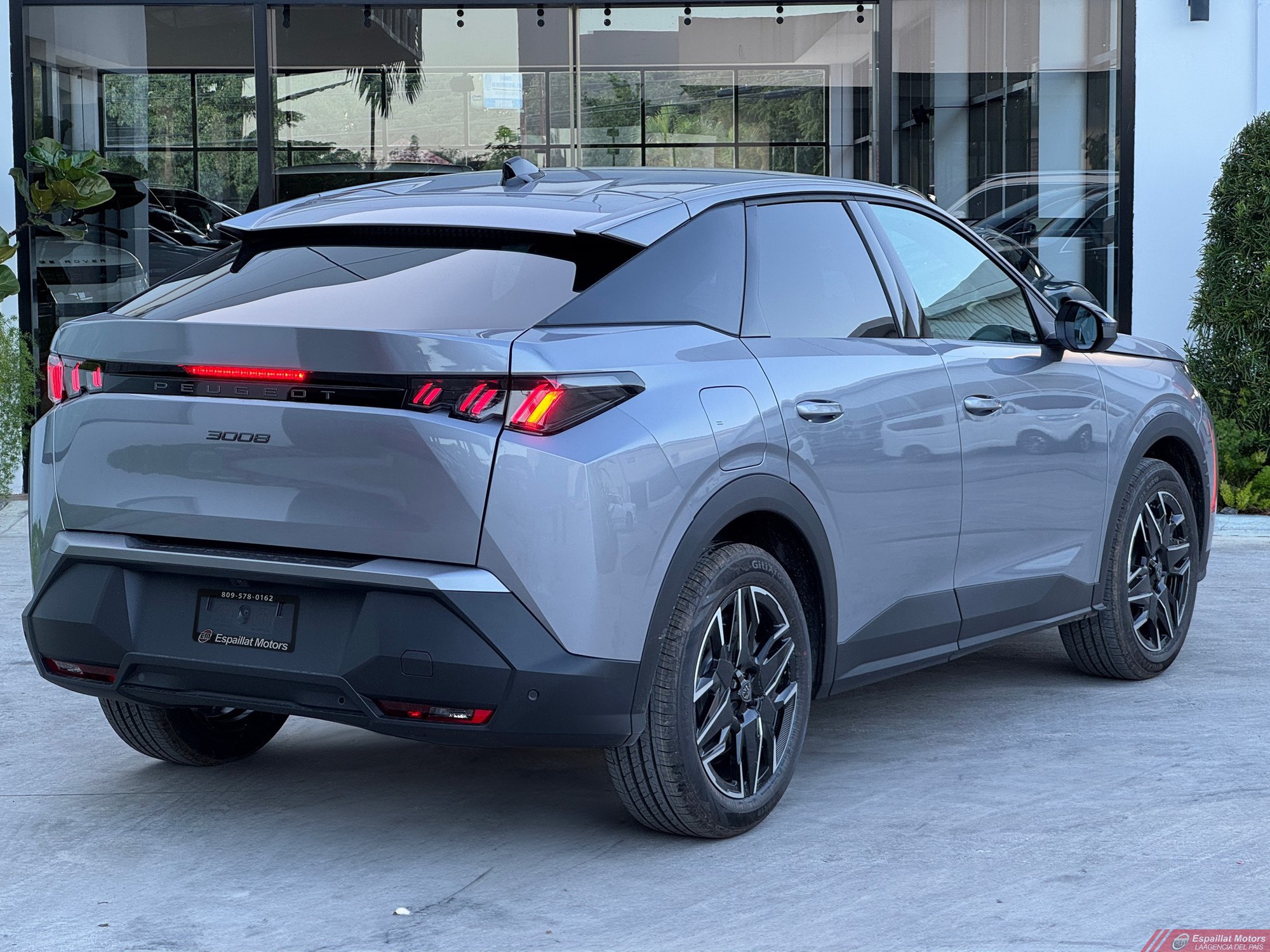 Ảnh thực tế Peugeot 3008 v&agrave; 5008 thế hệ mới tại Việt Nam: Thiết kế lai coupe độc đ&aacute;o, dễ d&ugrave;ng động cơ hybrid, chờ ra mắt đấu CR-V- Ảnh 8.