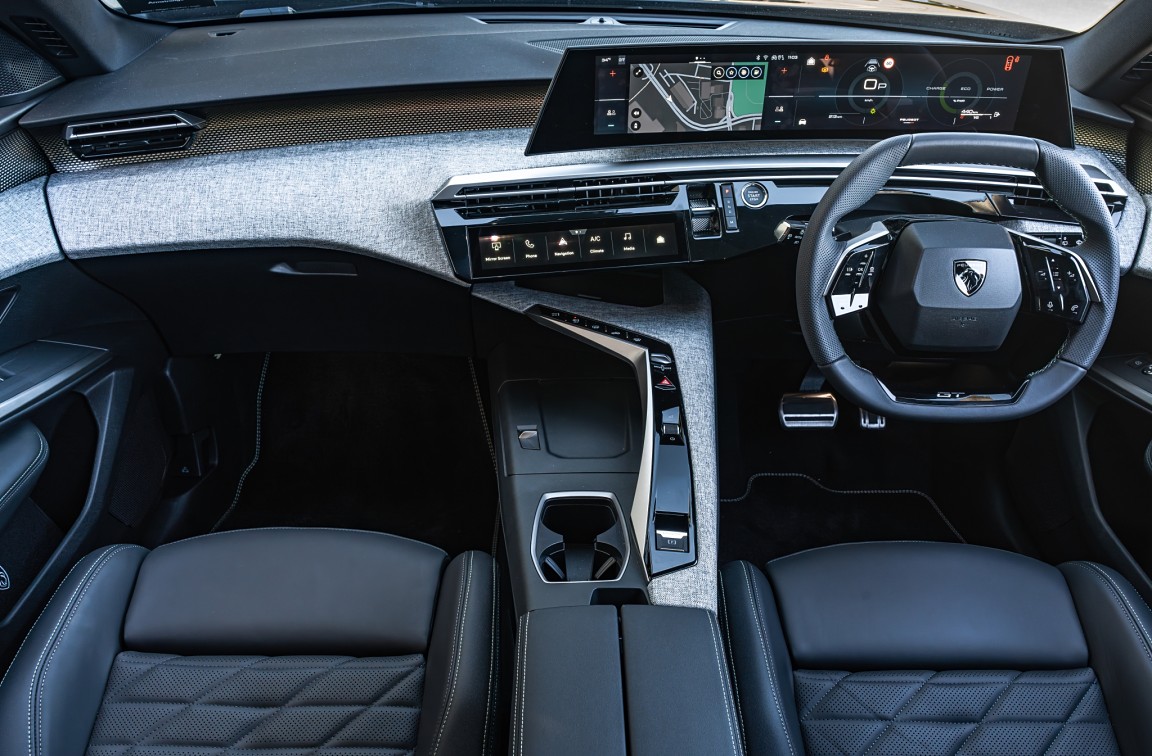 Ảnh thực tế Peugeot 3008 v&agrave; 5008 thế hệ mới tại Việt Nam: Thiết kế lai coupe độc đ&aacute;o, dễ d&ugrave;ng động cơ hybrid, chờ ra mắt đấu CR-V- Ảnh 17.