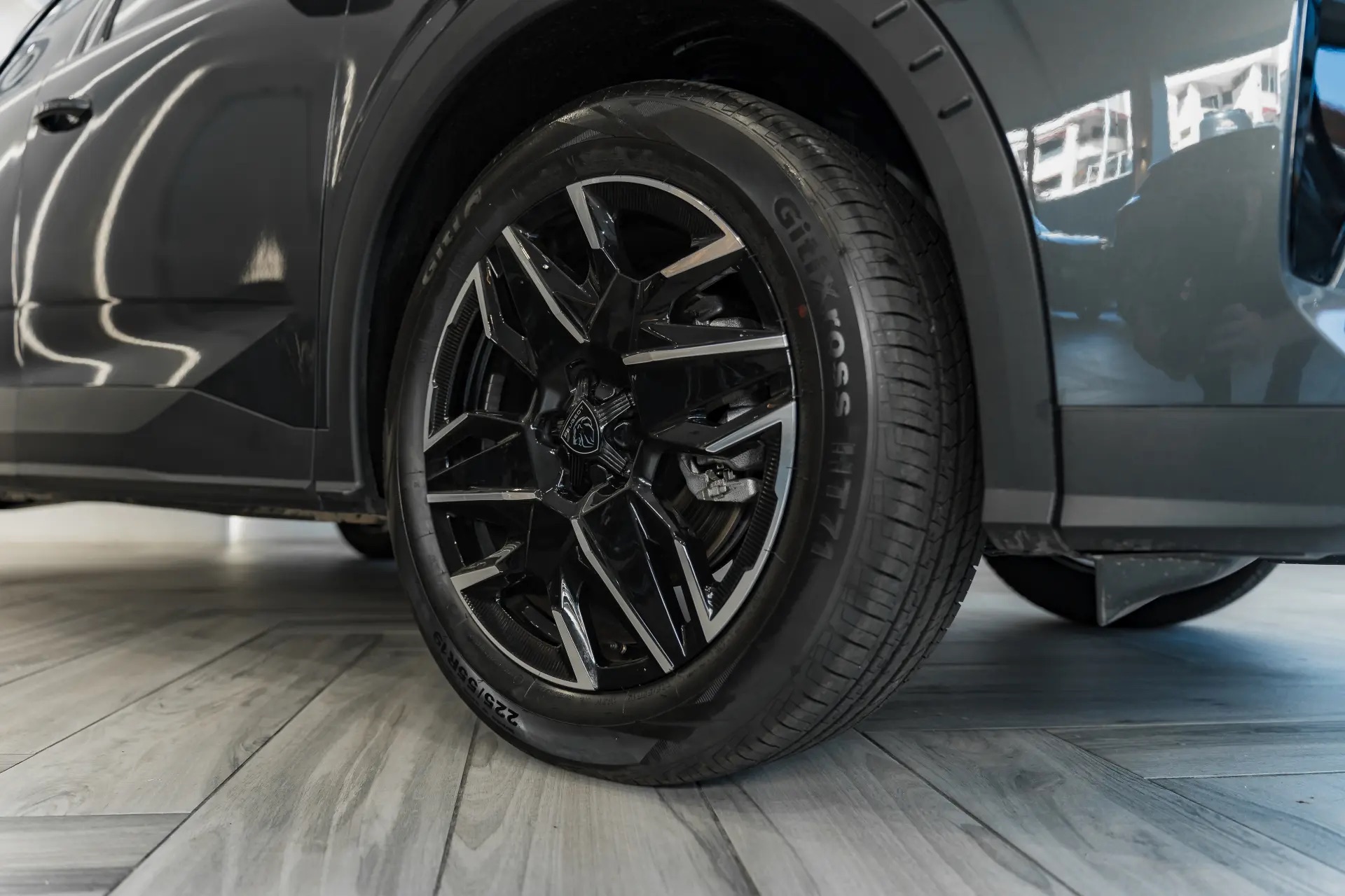 Ảnh thực tế Peugeot 3008 v&agrave; 5008 thế hệ mới tại Việt Nam: Thiết kế lai coupe độc đ&aacute;o, dễ d&ugrave;ng động cơ hybrid, chờ ra mắt đấu CR-V- Ảnh 9.