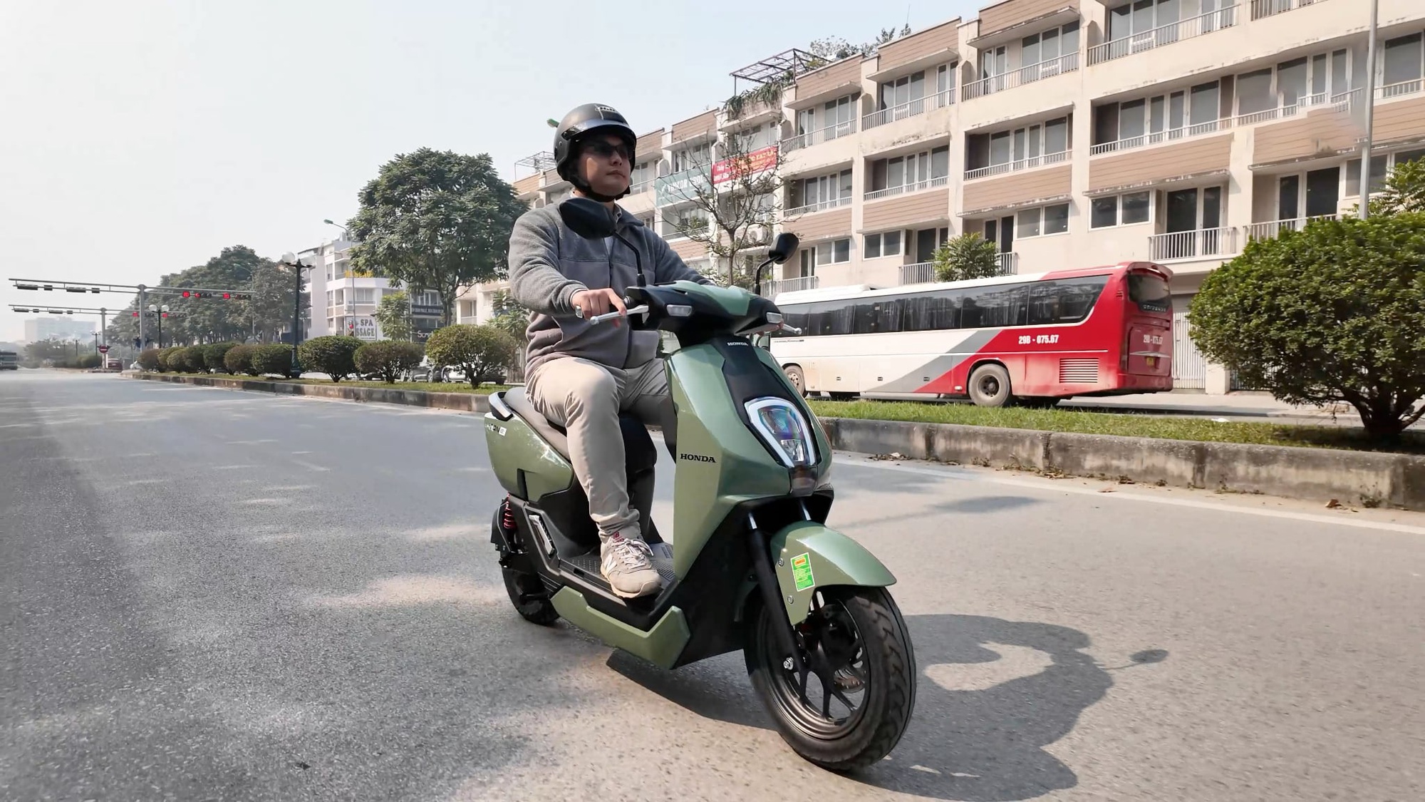 Chủ xe Honda ICON e: chia sẻ sau 1.500 km sử dụng: Vận h&agrave;nh ổn, cốp rộng nhưng c&ograve;n điểm chưa như kỳ vọng- Ảnh 4.