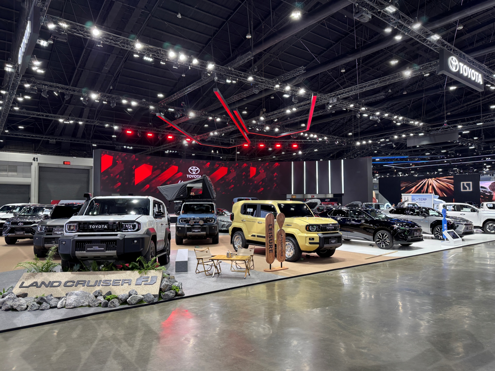 Triển lãm ô tô Bangkok 2026 trước giờ G: Land Cruiser FJ, Ranger, Hilux và hàng loạt xe hot chờ về Việt Nam, gian Nissan quyết giấu bài tới phút cuối- Ảnh 1. Triển lãm ô tô Bangkok 2026 trước giờ G: Land Cruiser FJ, Ranger, Hilux và hàng loạt xe hot chờ về Việt Nam, gian Nissan quyết giấu bài tới phút cuối- Ảnh 1.