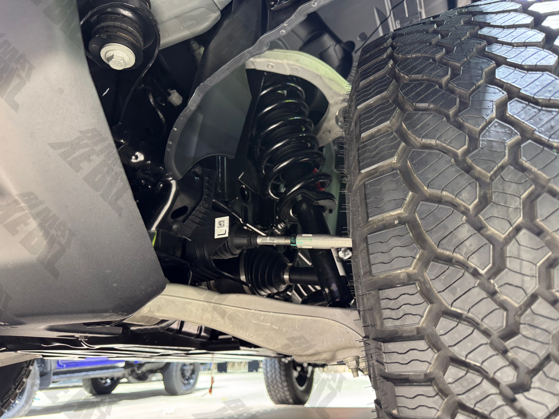 Xem thực tế Ford Ranger Wildtrak 2026 trước khi b&aacute;n tại Việt Nam: Thiết kế tinh chỉnh nhẹ, động cơ mới, cấu h&igrave;nh dễ rẻ hơn trước, th&ecirc;m cạnh tranh Hilux- Ảnh 22.