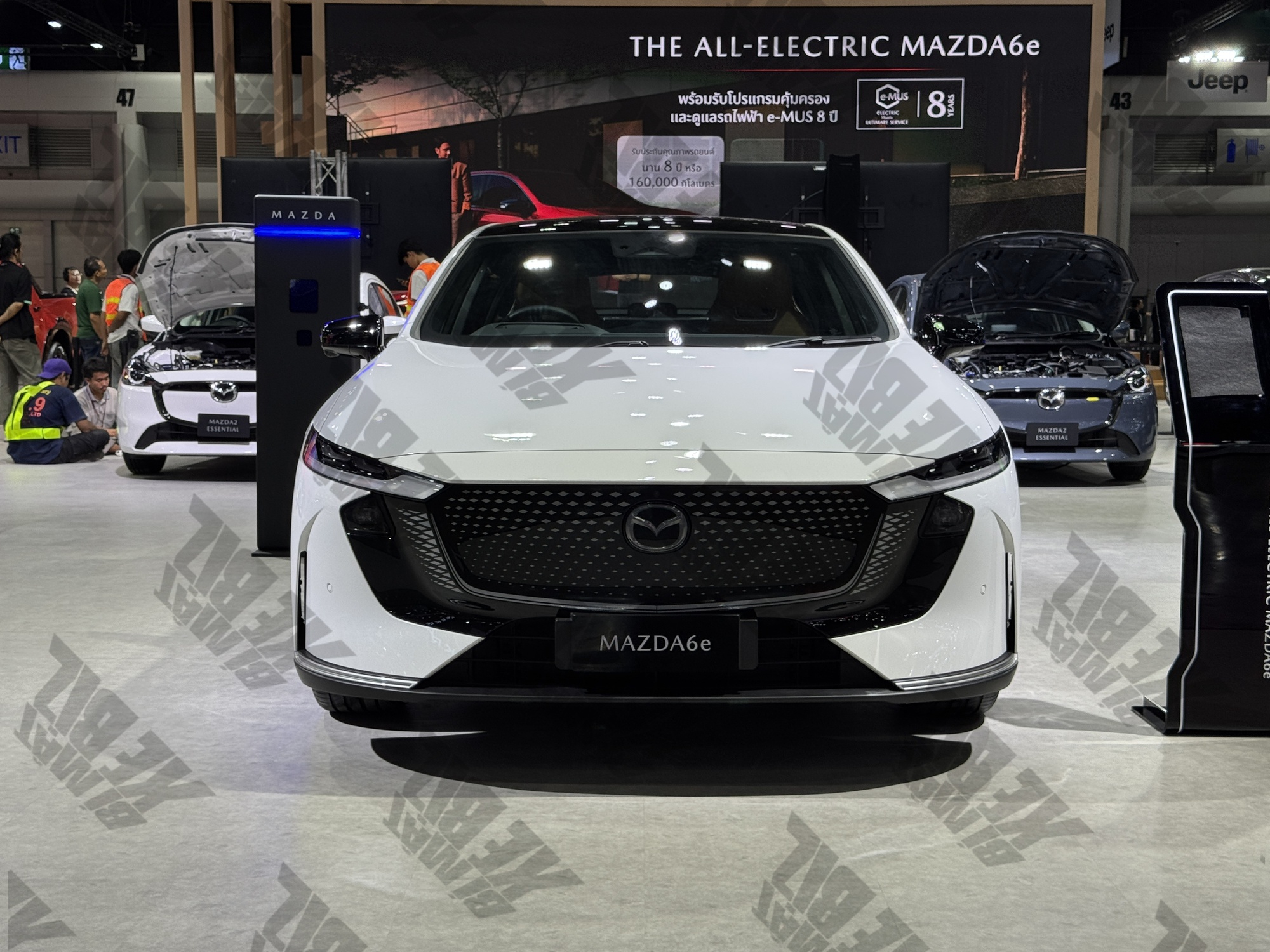 Ngắm Mazda 6e thuần điện: Sạc đầy đi 600 km, kh&oacute; t&igrave;m được đối thủ khi về Việt Nam- Ảnh 1.