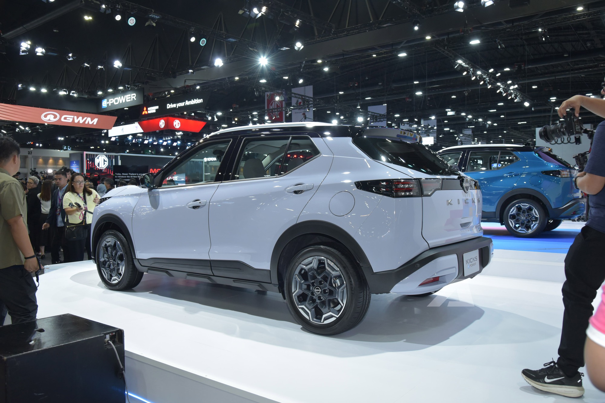 Nissan Kicks 2026 trình làng: Ngoại hình mới hầm hố hơn, thêm màn hình 12,3 inch, giá quy đổi từ 668 triệu đồng- Ảnh 6. Nissan Kicks 2026 trình làng: Ngoại hình mới hầm hố hơn, thêm màn hình 12,3 inch, giá quy đổi từ 668 triệu đồng- Ảnh 6.