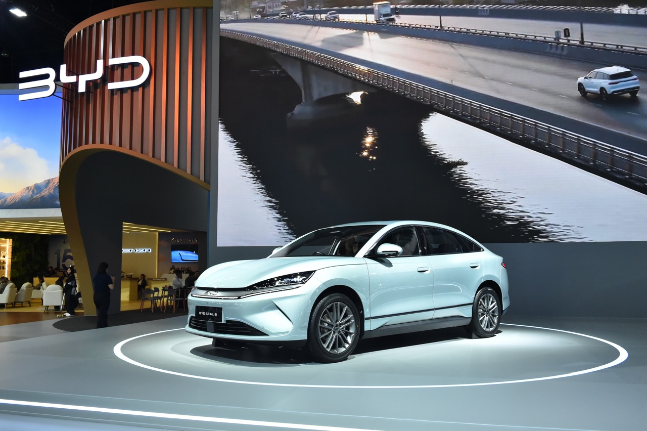 &lsquo;Ph&aacute; đảo&rsquo; BIMS 2026 với gian h&agrave;ng gần 3.000 m2, BYD tung liền 4 &lsquo;&aacute;t chủ b&agrave;i&rsquo; mới, quyết đấu xe xăng tại Đ&ocirc;ng Nam &Aacute;- Ảnh 11.