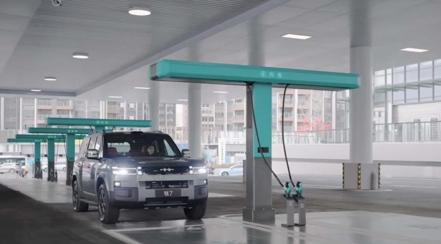 Người dùng Việt trực tiếp thử sạc Flash của BYD tại Trung Quốc: ‘Nhanh đến mức khó tin’- Ảnh 2. Người dùng Việt trực tiếp thử sạc Flash của BYD tại Trung Quốc: ‘Nhanh đến mức khó tin’- Ảnh 2.