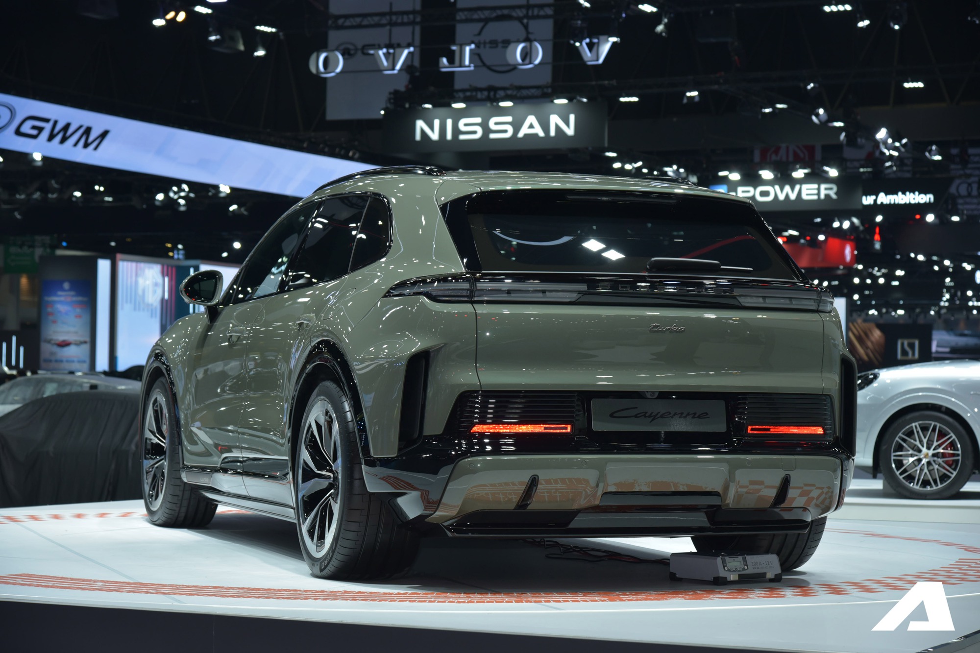 Gửi fan Porsche: Đ&acirc;y l&agrave; những điểm hay tr&ecirc;n Cayenne điện sắp về Việt Nam, gi&aacute; từ 4,72 tỷ đồng nhưng chắc kh&ocirc;ng ai mua gi&aacute; n&agrave;y- Ảnh 3.