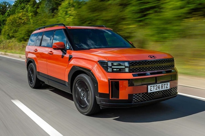 Top xe SUV hybrid tiết kiệm nhi&ecirc;n liệu đ&aacute;ng mua nhất 2026- Ảnh 3.