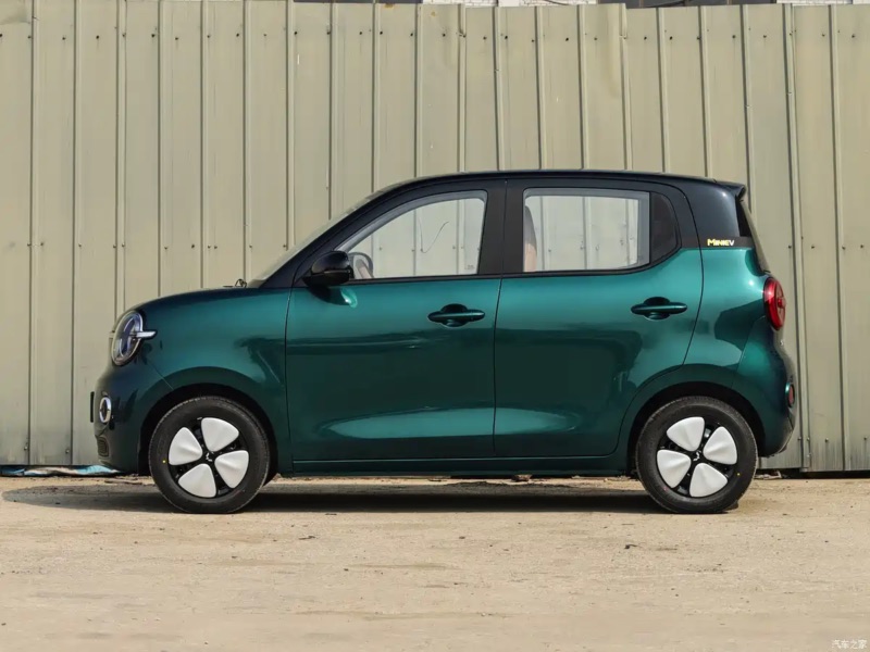 Wuling Mini EV 2026 ra mắt: Gi&aacute; tương đương SH 350i, đi xa gấp đ&ocirc;i bản cũ, hết cảnh cắm sạc qua đ&ecirc;m- Ảnh 5.