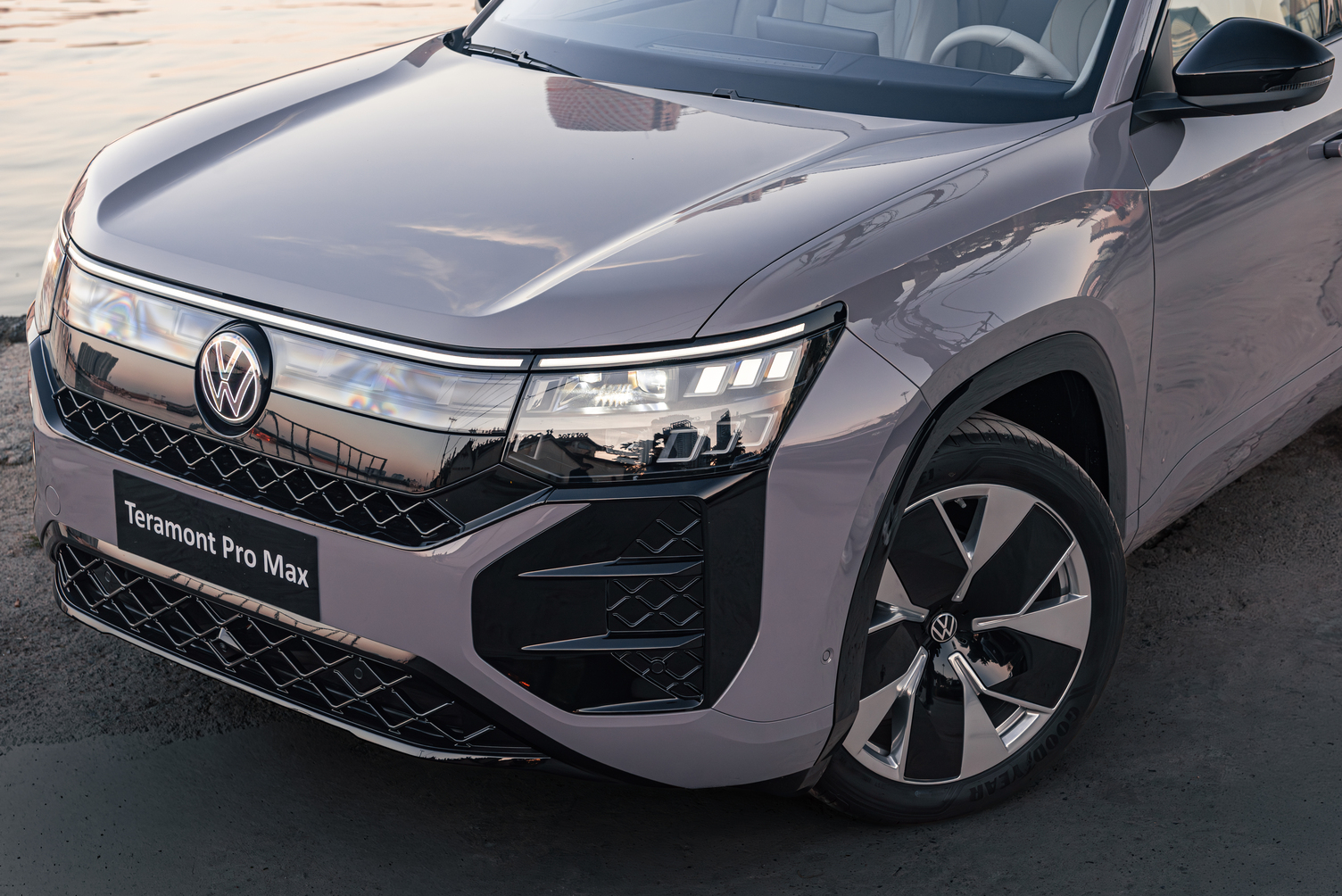 Volkswagen Teramont Pro ra mắt Việt Nam: C&oacute; ghế 'nữ ho&agrave;ng' duy nhất ph&acirc;n kh&uacute;c, muốn lăn b&aacute;nh phải chi hơn 3 tỷ- Ảnh 5.