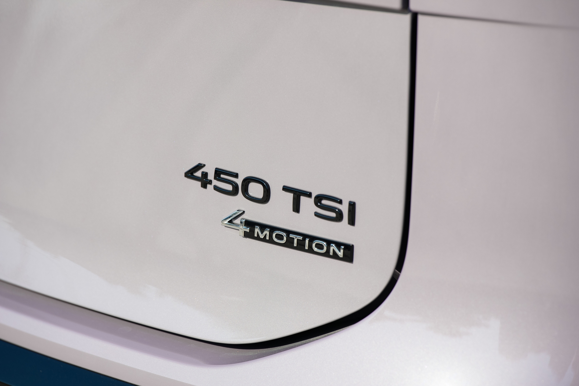 Volkswagen Teramont Pro ra mắt Việt Nam: C&oacute; ghế 'nữ ho&agrave;ng' duy nhất ph&acirc;n kh&uacute;c, muốn lăn b&aacute;nh phải chi hơn 3 tỷ- Ảnh 9.