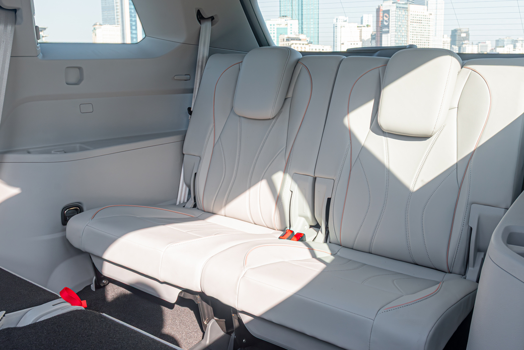 Volkswagen Teramont Pro ra mắt Việt Nam: C&oacute; ghế 'nữ ho&agrave;ng' duy nhất ph&acirc;n kh&uacute;c, muốn lăn b&aacute;nh phải chi hơn 3 tỷ- Ảnh 4.