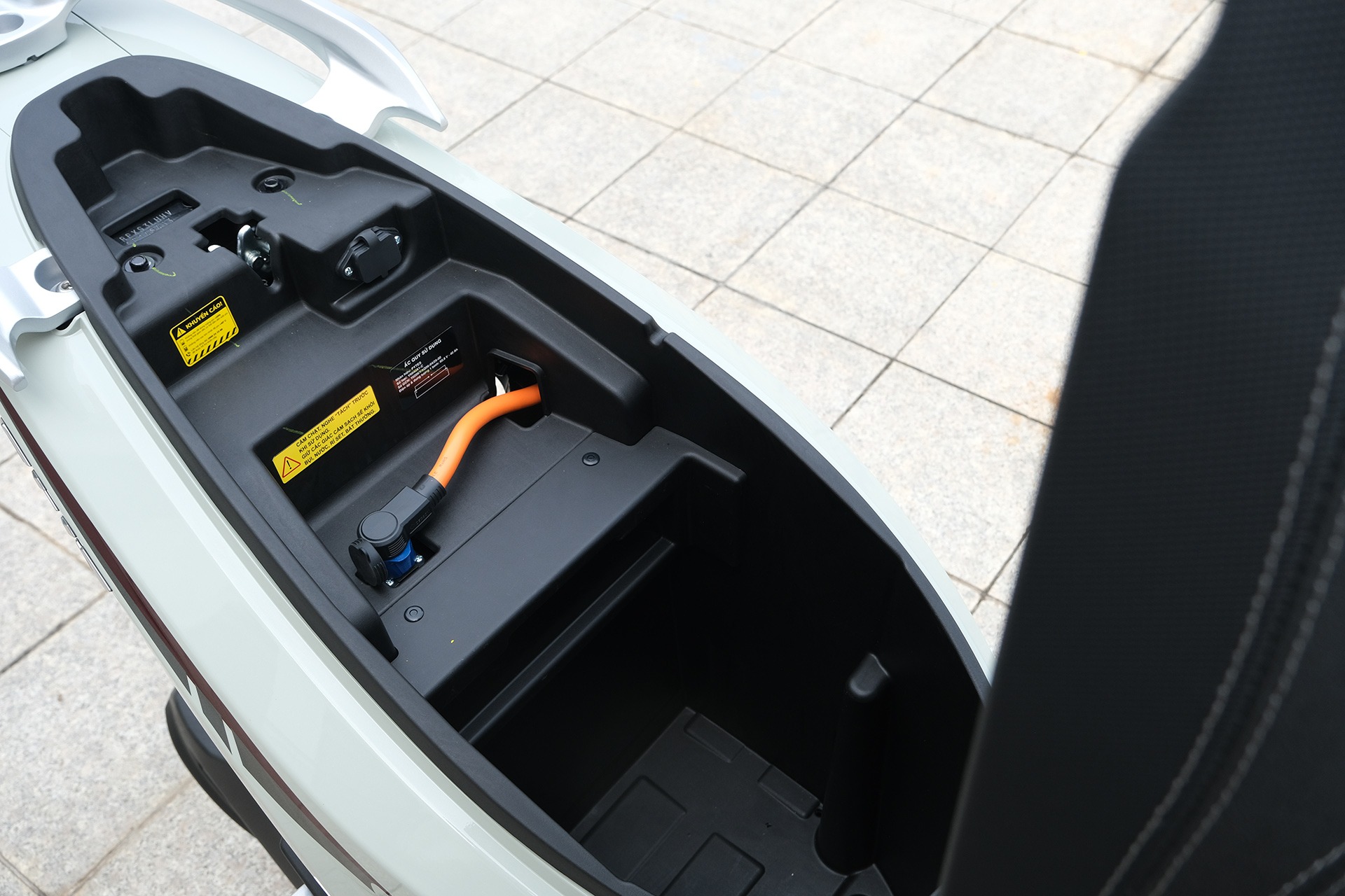 Người Việt sắp quen d&ugrave;ng xe m&aacute;y kiểu &lsquo;hết pin th&igrave; đổi&rsquo; như &lsquo;hết xăng th&igrave; đổ&rsquo;- Ảnh 1.