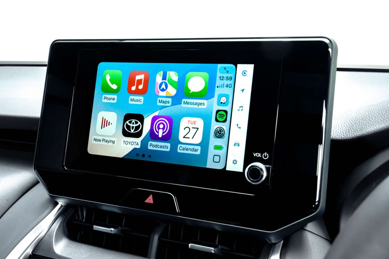 Toyota Venza 2026 ra mắt ĐNÁ: Giá quy đổi gần 2 tỷ đồng, động cơ hybrid như Camry, màn hình dễ gây tranh cãi- Ảnh 6. Toyota Venza 2026 ra mắt ĐNÁ: Giá quy đổi gần 2 tỷ đồng, động cơ hybrid như Camry, màn hình dễ gây tranh cãi- Ảnh 6.