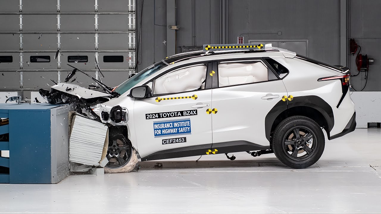 Xe điện Toyota sẽ an toàn hơn khi đâm đụng nhờ thiết kế pin kiểu mới này- Ảnh 2. Xe điện Toyota sẽ an toàn hơn khi đâm đụng nhờ thiết kế pin kiểu mới này- Ảnh 2.