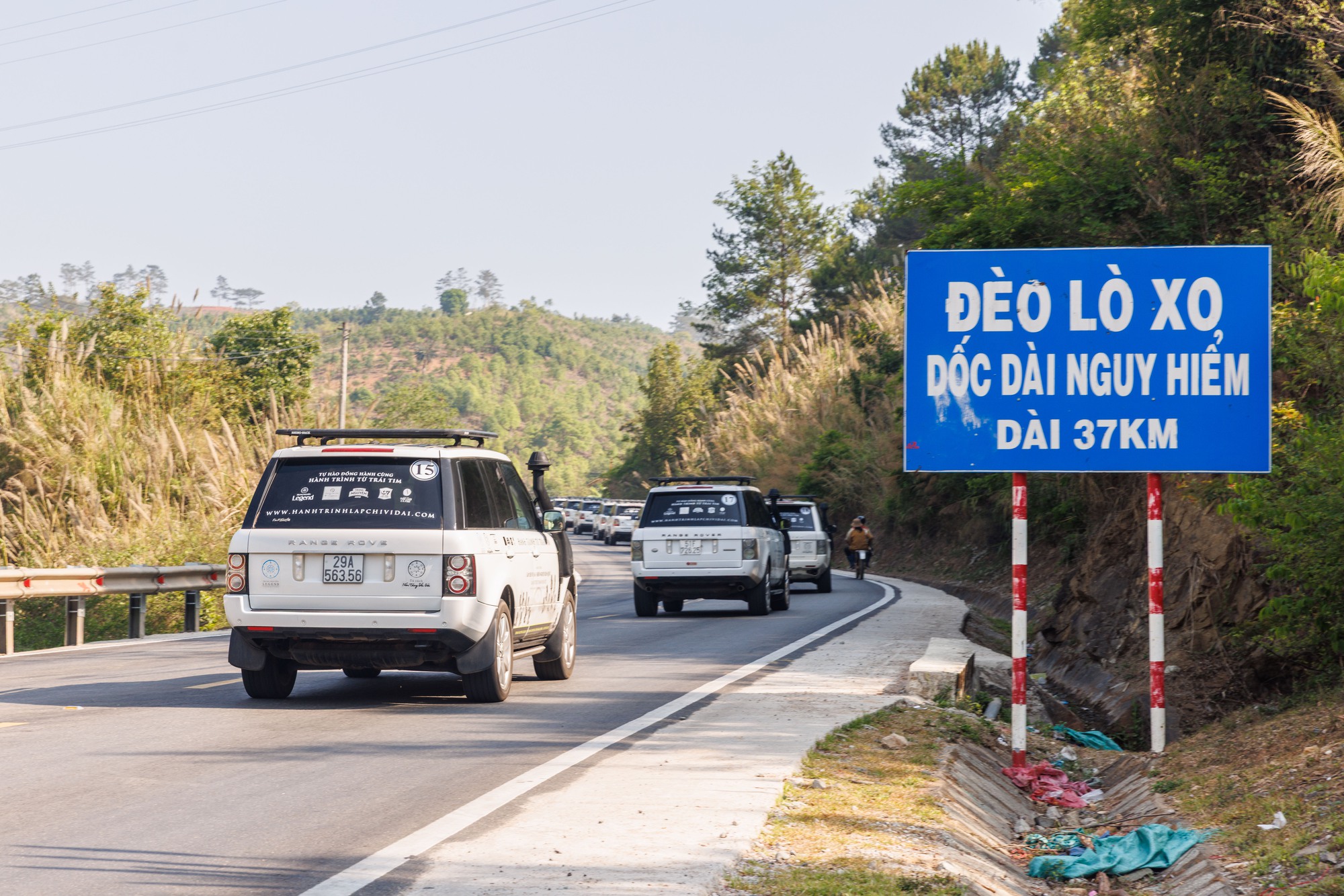 Rời đại ng&agrave;n T&acirc;y Nguy&ecirc;n, d&agrave;n 16 xe Range Rover dừng ch&acirc;n tại Đ&agrave; Nẵng, chuẩn bị cho chặng đường hướng tới Thủ đ&ocirc;- Ảnh 4.