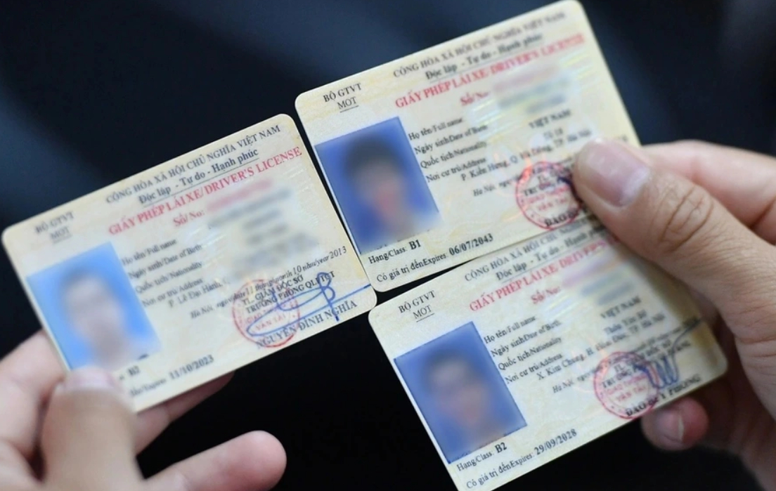 Quy định mới nhất về thu hồi v&agrave; hủy bỏ giấy ph&eacute;p l&aacute;i xe m&agrave; t&agrave;i xế cần biết- Ảnh 1.