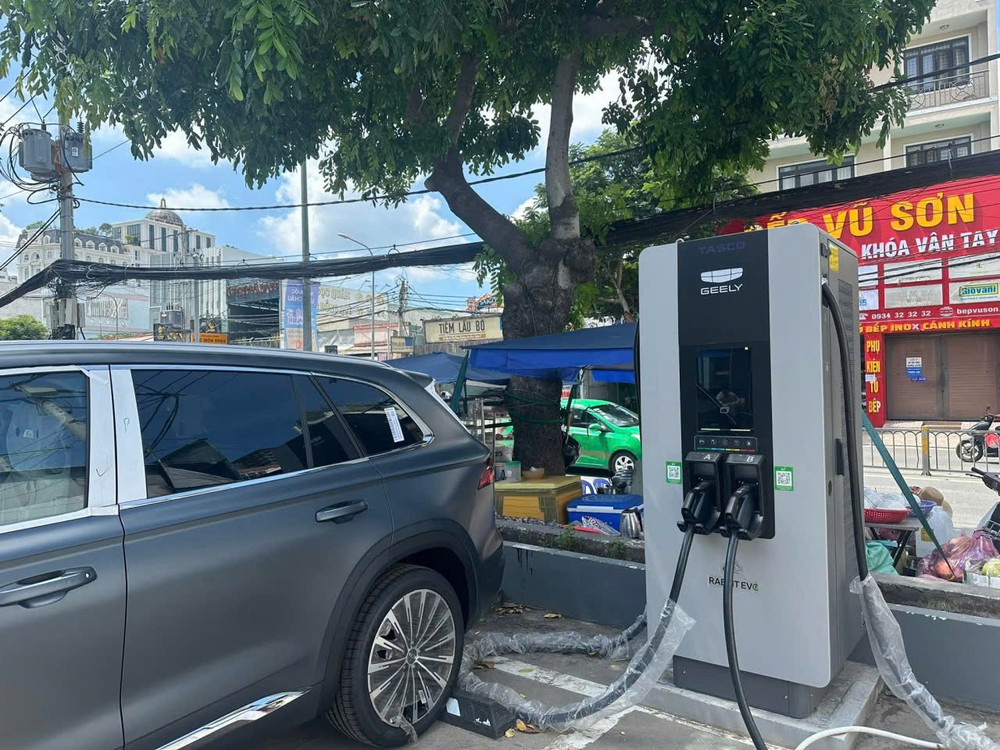 Làn sóng xe điện giá dưới 500 triệu: “Rẻ” chỉ đúng khi bạn biết mình sẽ sạc ở đâu- Ảnh 2. Làn sóng xe điện giá dưới 500 triệu: “Rẻ” chỉ đúng khi bạn biết mình sẽ sạc ở đâu- Ảnh 2.