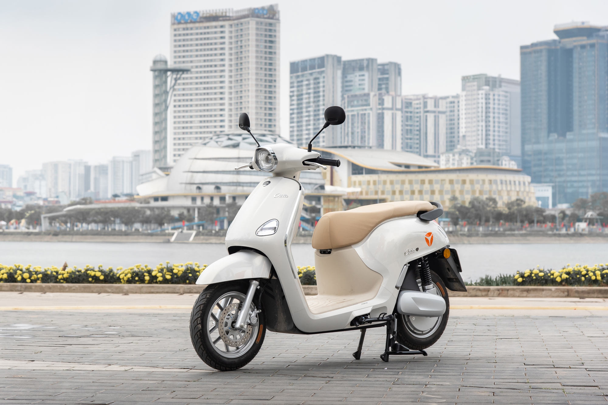 Đánh giá Yadea Osta sau 1 tuần sử dụng: Bóc hết ưu/nhược điểm người dùng cần biết- Ảnh 1. Đánh giá Yadea Osta sau 1 tuần sử dụng: Bóc hết ưu/nhược điểm người dùng cần biết- Ảnh 1.