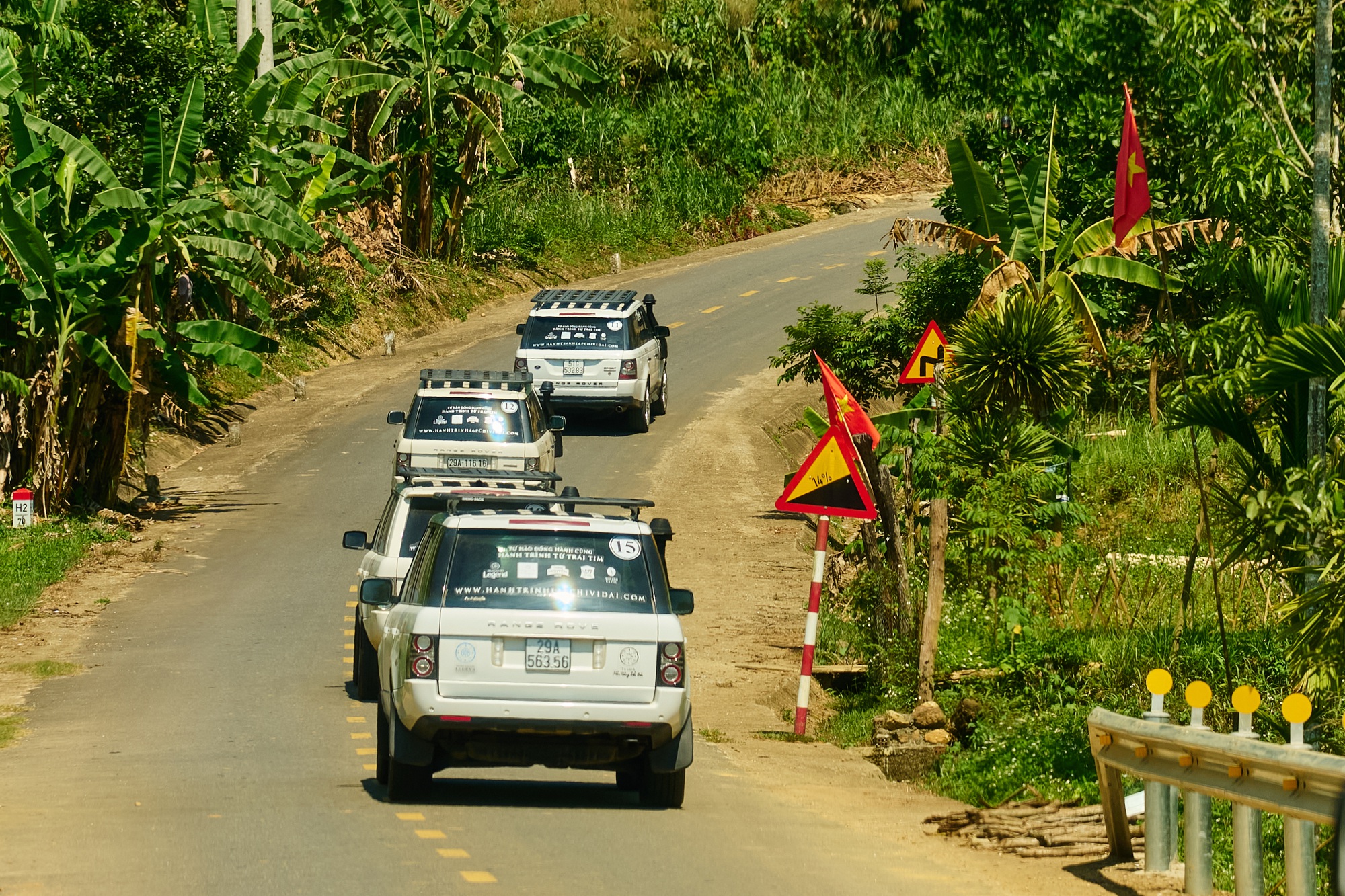 Rời đại ng&agrave;n T&acirc;y Nguy&ecirc;n, d&agrave;n 16 xe Range Rover dừng ch&acirc;n tại Đ&agrave; Nẵng, chuẩn bị cho chặng đường hướng tới Thủ đ&ocirc;- Ảnh 8.