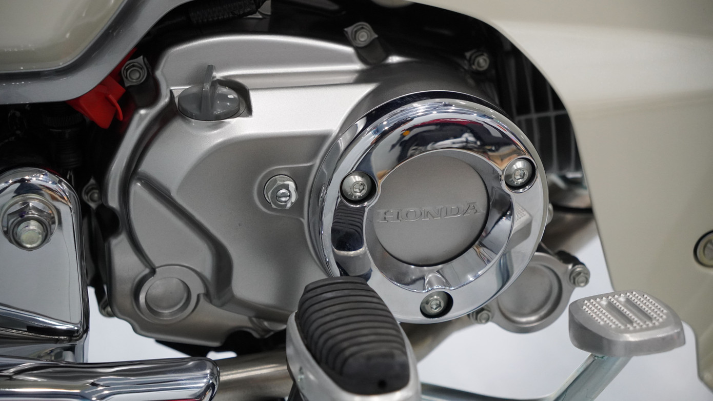 Honda Super Cub nhập Th&aacute;i gi&aacute; ngang ngửa SH350i- Ảnh 5.