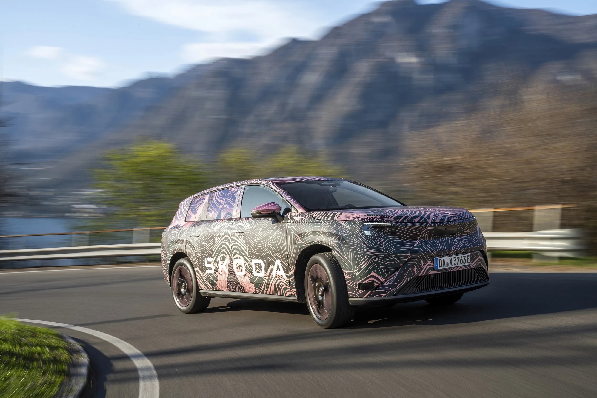 Skoda Peaq - SUV khủng nhất của h&atilde;ng được h&eacute; lộ bộ ảnh mới c&ugrave;ng th&ocirc;ng số: Lớn hơn Kodiaq, cấu h&igrave;nh 5-7 chỗ, chạy hơn 600km/sạc- Ảnh 10.