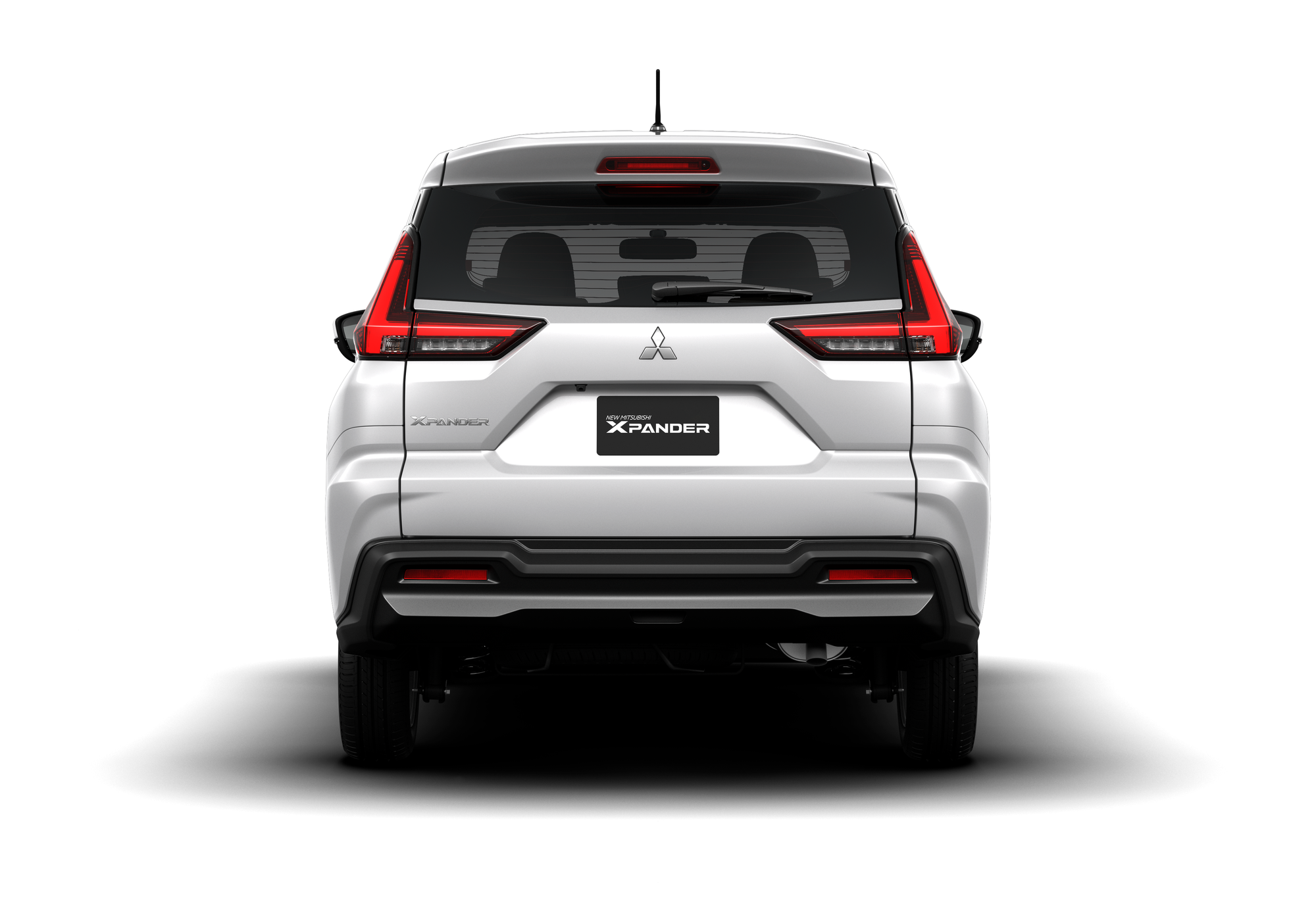 Mitsubishi Xpander MT 2026 ra mắt Việt Nam: Xe nhập gi&aacute; 568 triệu đồng, d&agrave;i hơn, gầm cao hơn, nội thất xịn hơn, c&agrave;ng l&agrave;m kh&oacute; Veloz Cross- Ảnh 6.