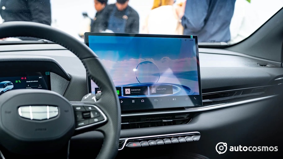 Geely Coolray facelift bất ngờ được bắt gặp ở Việt Nam: Thiết kế mới, m&agrave;n h&igrave;nh to như laptop, động cơ mạnh hơn- Ảnh 9.