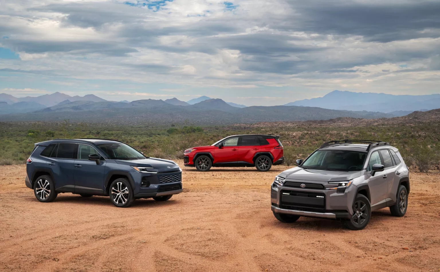 Toyota RAV4 chờ ngày về ĐNÁ đã có tin vui sớm: Giá rẻ hơn dù thêm nhiều thứ người dùng thích- Ảnh 1. Toyota RAV4 chờ ngày về ĐNÁ đã có tin vui sớm: Giá rẻ hơn dù thêm nhiều thứ người dùng thích- Ảnh 1.