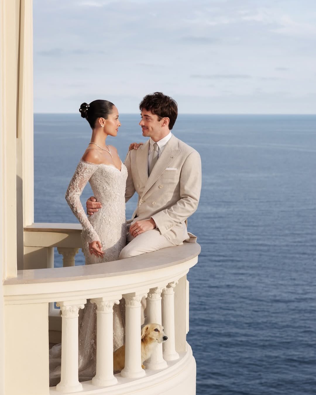 Đ&aacute;m cưới tầm cỡ quốc tế, chao đảo to&agrave;n cầu: M&agrave;n rước d&acirc;u 319 tỷ, c&ocirc; d&acirc;u đẹp như C&ocirc;ng ch&uacute;a x&eacute; truyện bước ra- Ảnh 1.