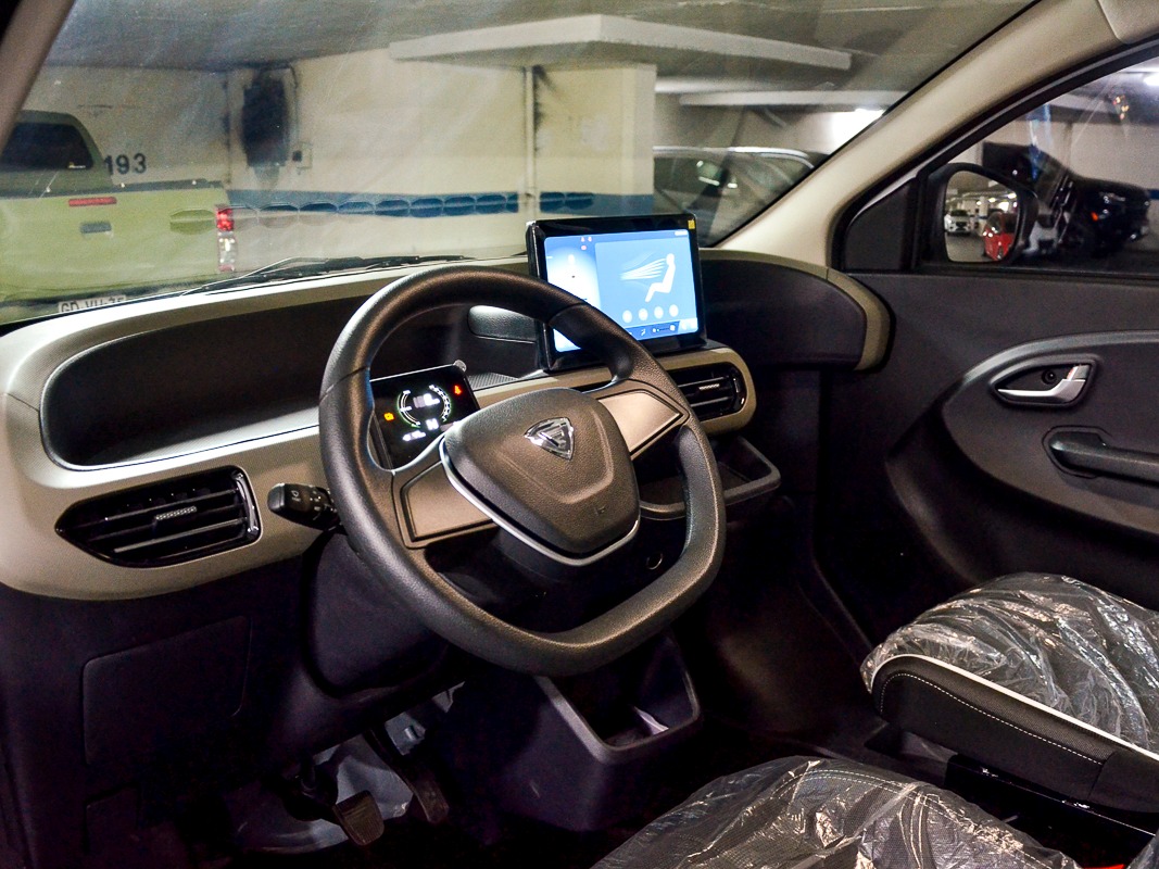 Xe điện lạ bất ngờ xuất hiện trong nh&agrave; m&aacute;y &ocirc; t&ocirc; ở Huế của h&atilde;ng Việt: Đi bao xa, gi&aacute; thế n&agrave;o?- Ảnh 12.