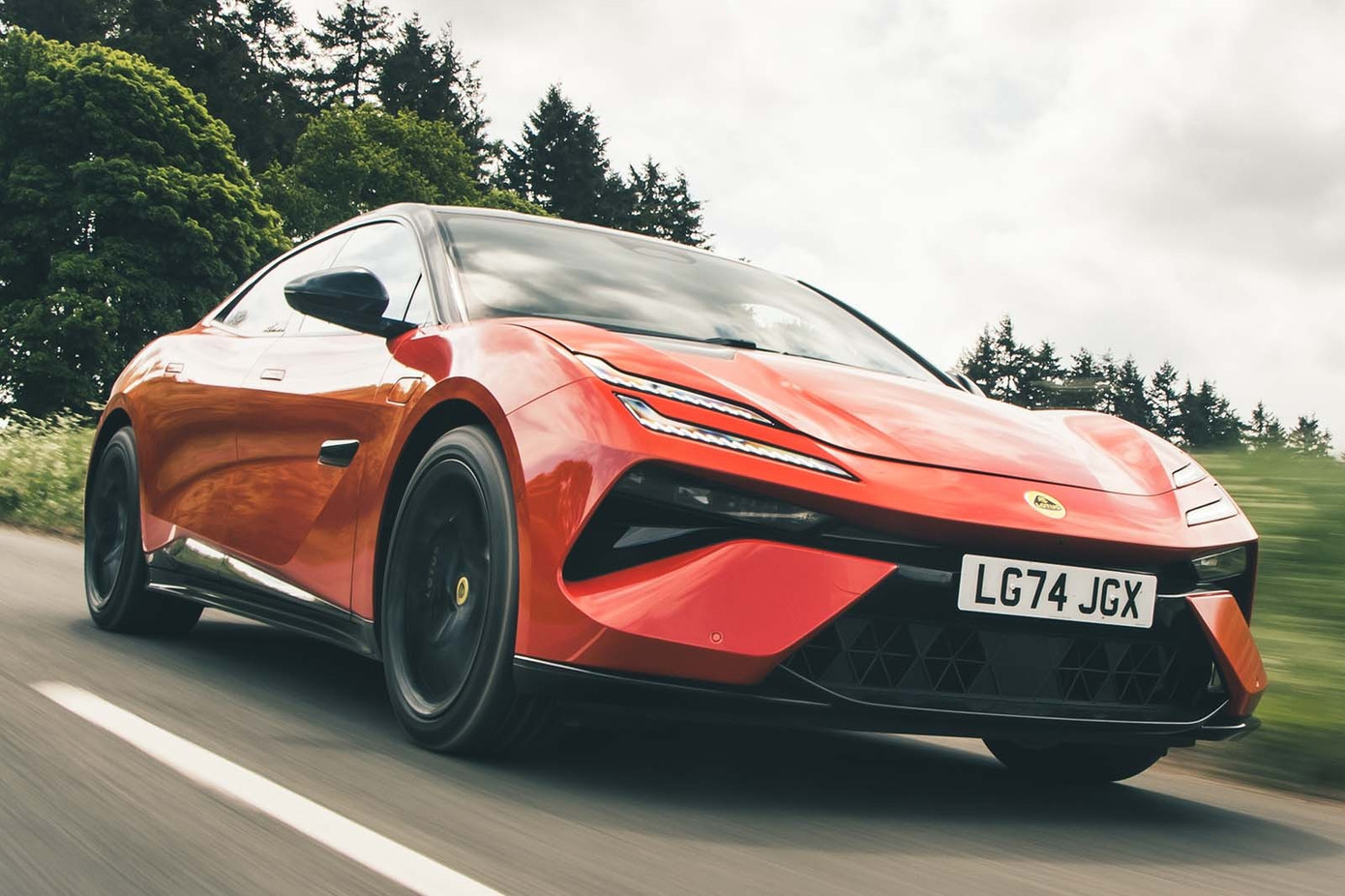 Những mẫu xe điện hạng sang tốt nhất hiện nay- Ảnh 6.