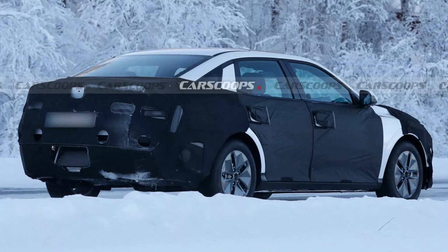 Xem trước nội thất Hyundai Elantra đời mới: Sang, xịn hơn Civic, Mazda3 với màn hình lớn, lược bỏ nhiều nút bấm- Ảnh 5. Xem trước nội thất Hyundai Elantra đời mới: Sang, xịn hơn Civic, Mazda3 với màn hình lớn, lược bỏ nhiều nút bấm- Ảnh 5.