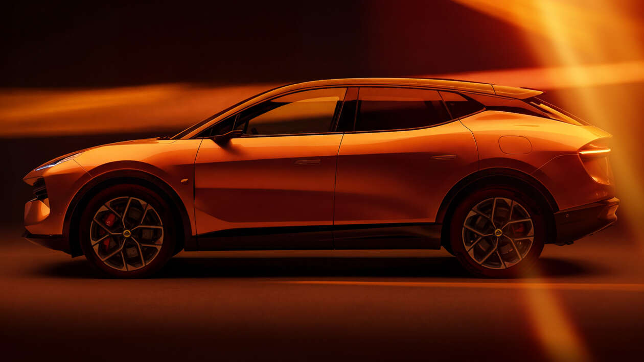 Lotus Eletre dễ bán ở Việt Nam có bản mới: Động cơ hybrid chạy 1.200km/bình xăng, màn hình khủng, HUD thực tế ảo- Ảnh 4. Lotus Eletre dễ bán ở Việt Nam có bản mới: Động cơ hybrid chạy 1.200km/bình xăng, màn hình khủng, HUD thực tế ảo- Ảnh 4.