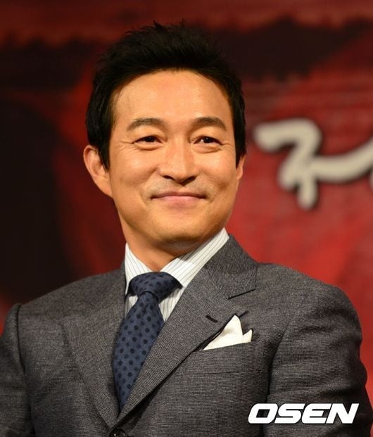 Thời sự c&ocirc;ng bố CCTV diễn vi&ecirc;n phim giờ v&agrave;ng l&aacute;i xe g&acirc;y tai nạn bỏ trốn- Ảnh 3.