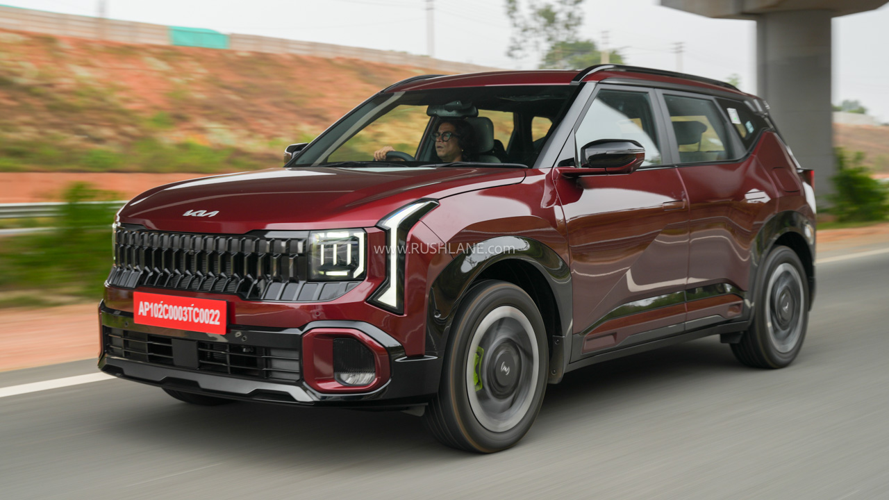 Kia Seltos thêm hai phiên bản cao cấp: Bổ sung tính năng ADAS, cửa sổ trời toàn cảnh, tăng sức đấu Toyota Yaris Cros- Ảnh 2. Kia Seltos thêm hai phiên bản cao cấp: Bổ sung tính năng ADAS, cửa sổ trời toàn cảnh, tăng sức đấu Toyota Yaris Cros- Ảnh 2.