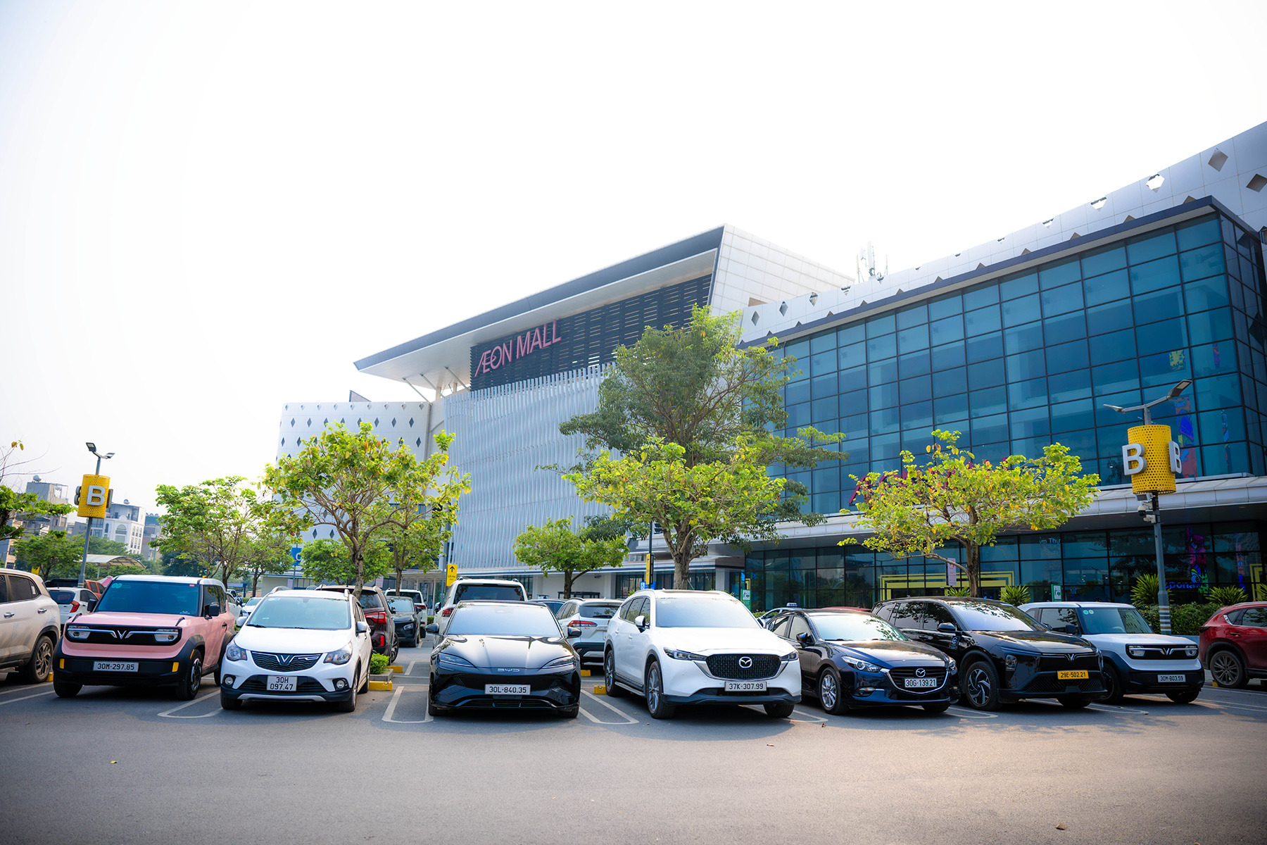 Hà Nội trong một khung hình: 50% là xe điện!- Ảnh 12. Hà Nội trong một khung hình: 50% là xe điện!- Ảnh 12.