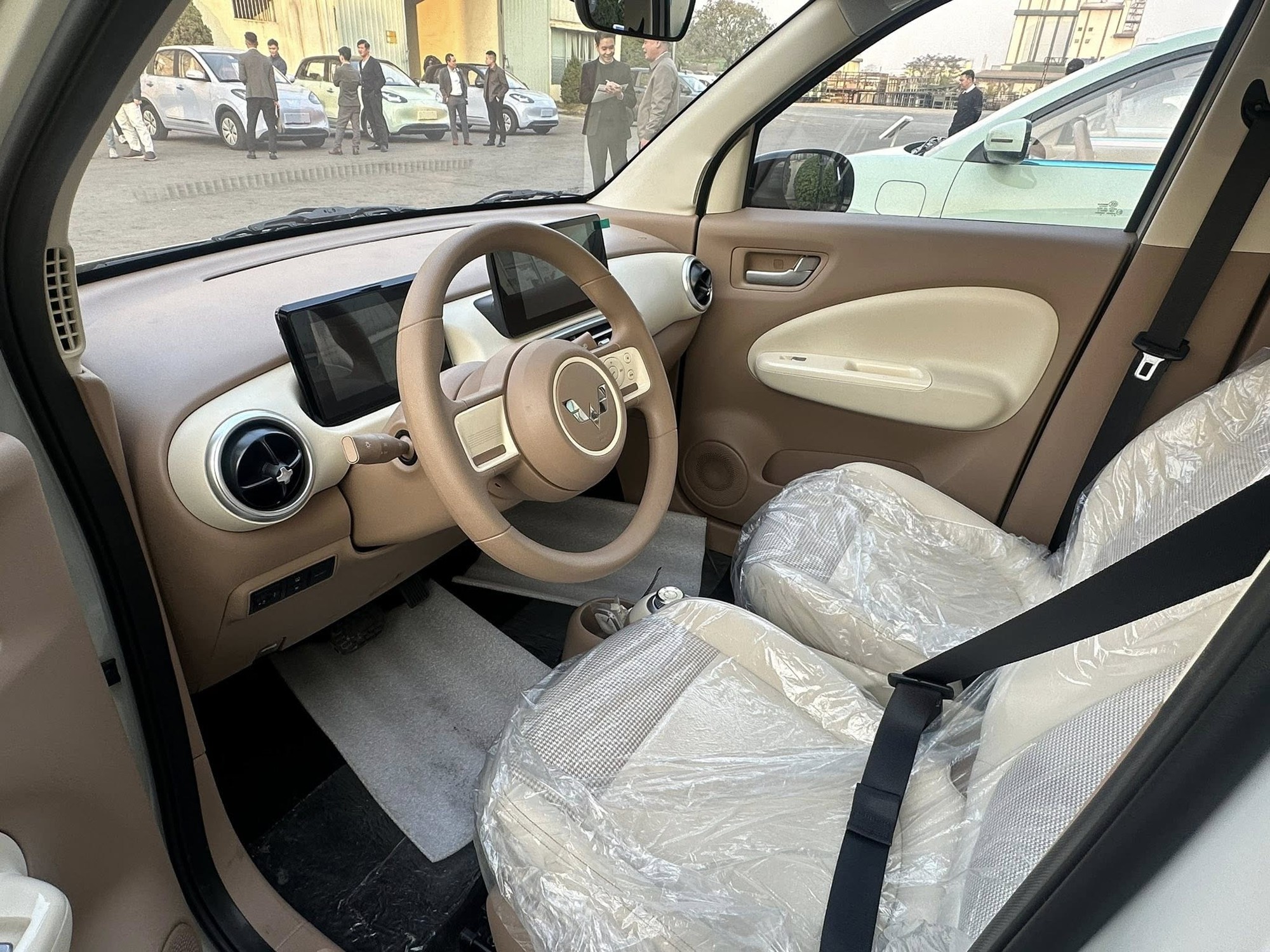 Wuling Macaron lộ thông số tại Việt Nam: Bản đắt nhất có 2 màn hình, phanh điện tử, nhiều công nghệ an toàn hơn, chạy 300km/sạc- Ảnh 4. Wuling Macaron lộ thông số tại Việt Nam: Bản đắt nhất có 2 màn hình, phanh điện tử, nhiều công nghệ an toàn hơn, chạy 300km/sạc- Ảnh 4.