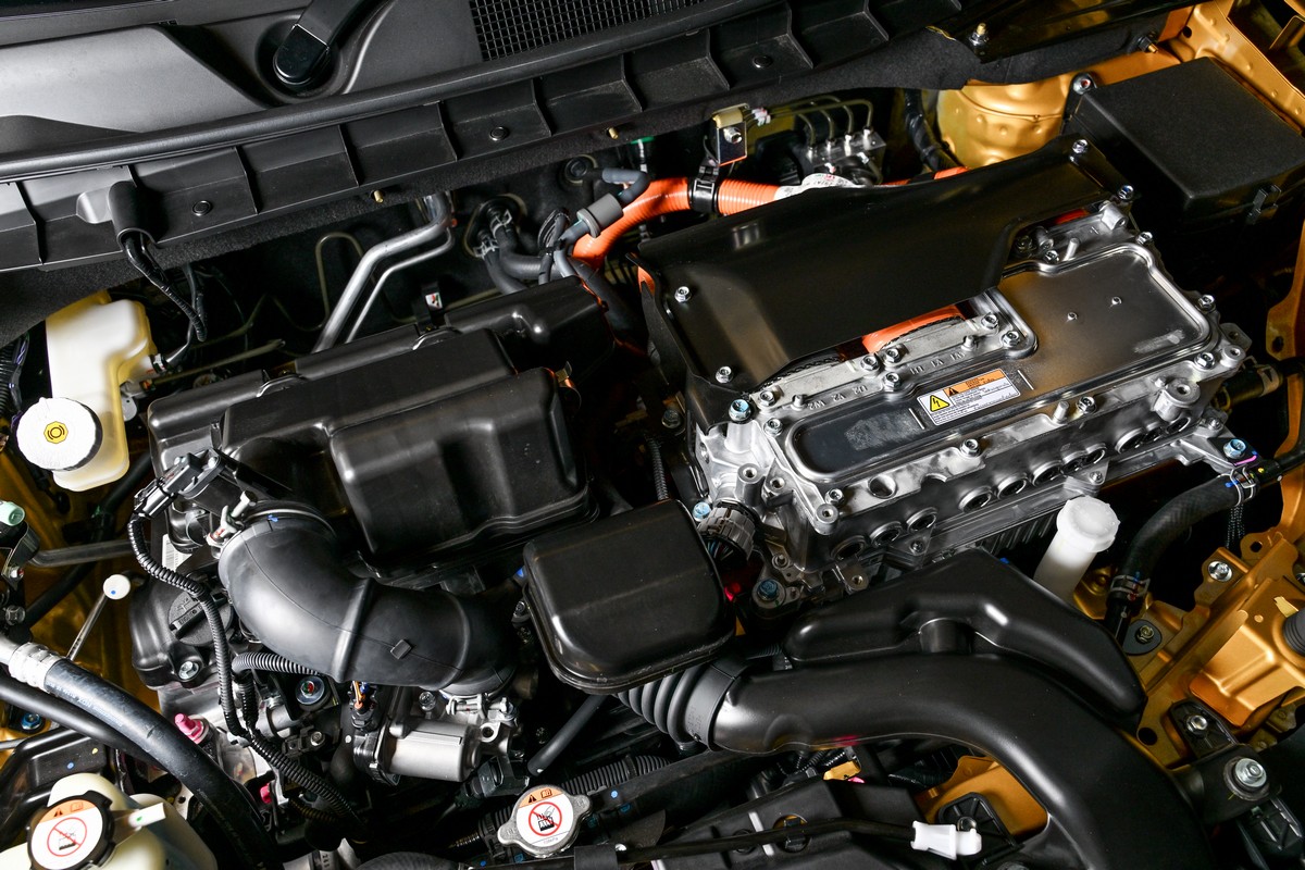 Rộ tin Mitsubishi Xforce sắp n&acirc;ng cấp tại Việt Nam: Ngoại thất c&oacute; thể tinh chỉnh, nếu th&ecirc;m hybrid, cần số điện tử, camera 360 sẽ l&agrave;m kh&oacute; Yaris Cross- Ảnh 10.