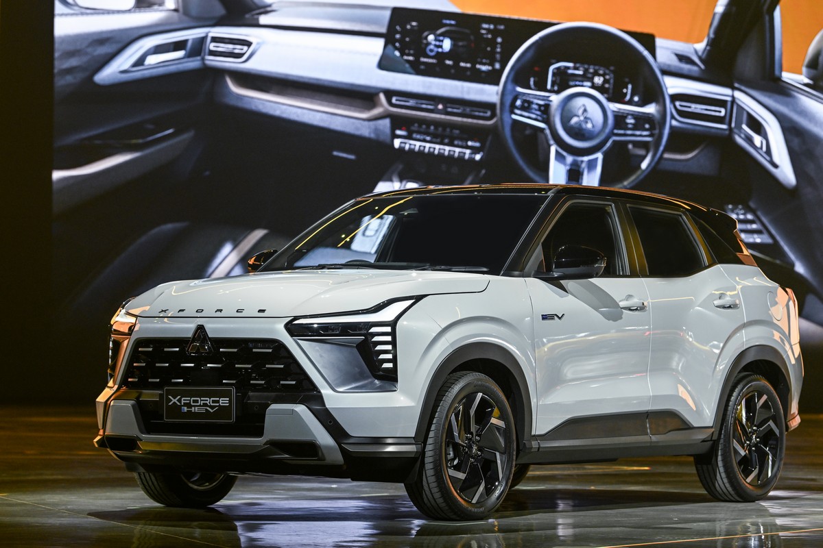 Rộ tin Mitsubishi Xforce sắp n&acirc;ng cấp tại Việt Nam: Ngoại thất c&oacute; thể tinh chỉnh, nếu th&ecirc;m hybrid, cần số điện tử, camera 360 sẽ l&agrave;m kh&oacute; Yaris Cross- Ảnh 1.