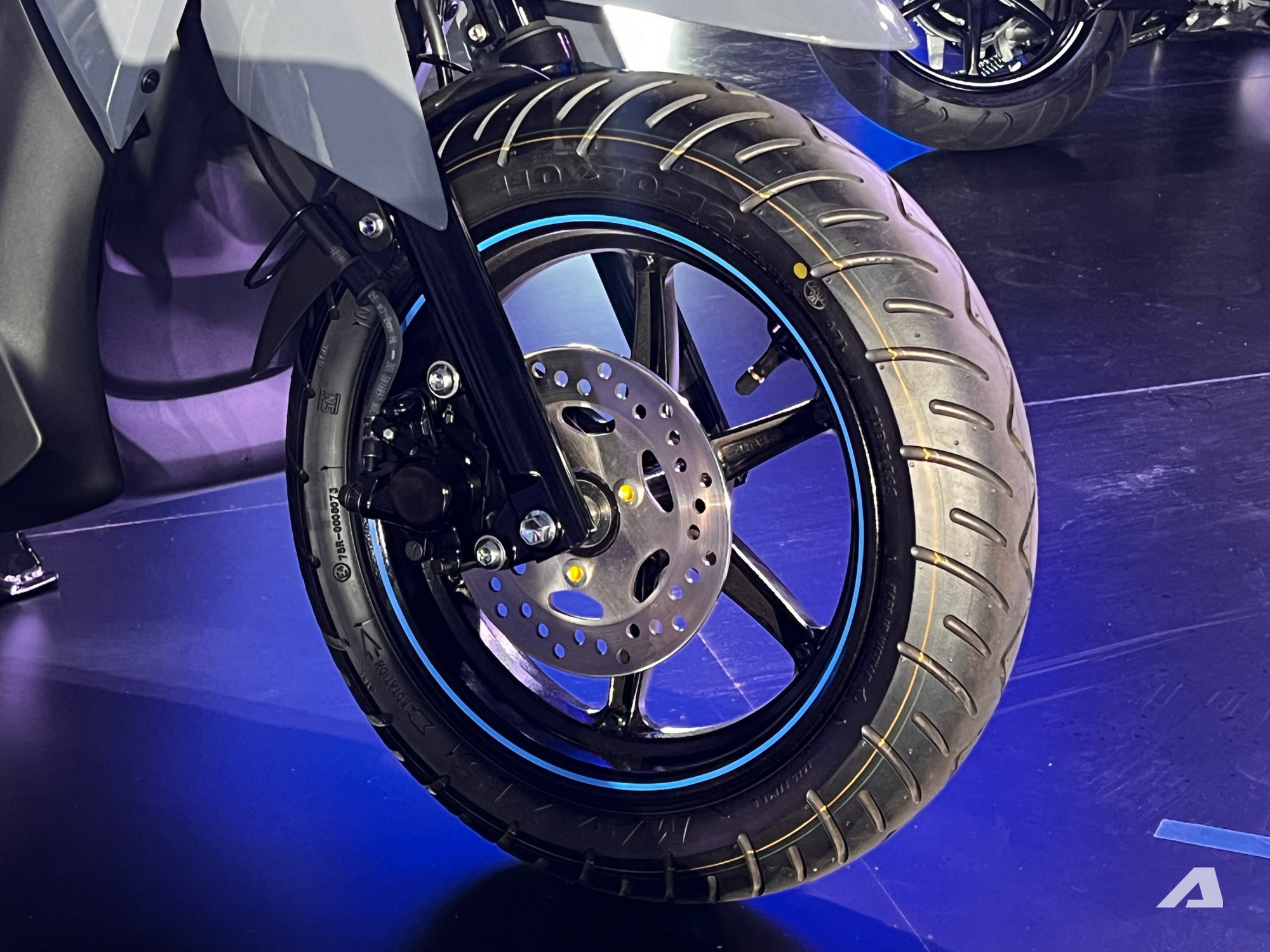 Yamaha Gear ra mắt Việt Nam: Giá từ hơn 30,4 triệu đồng, có smartkey, màn hình điện tử, động cơ hybrid cạnh tranh Vision- Ảnh 10. Yamaha Gear ra mắt Việt Nam: Giá từ hơn 30,4 triệu đồng, có smartkey, màn hình điện tử, động cơ hybrid cạnh tranh Vision- Ảnh 10.