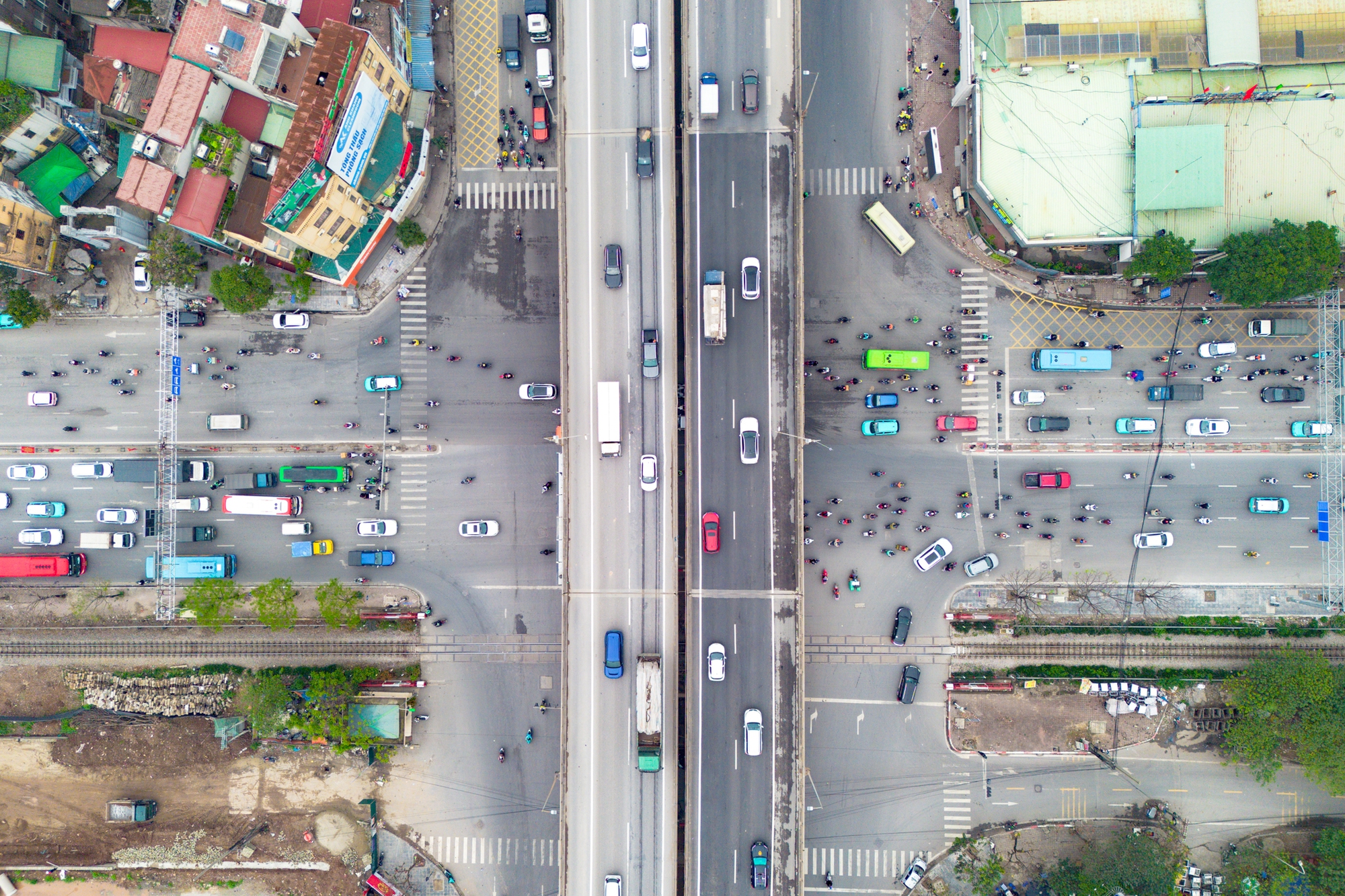To&agrave;n cảnh mạng lưới giao th&ocirc;ng h&agrave;ng trăm ngh&igrave;n tỷ kết nối đại đ&ocirc; thị lớn nhất cả nước: Đường 90 m, cao tốc 12 l&agrave;n xe, ga rộng nhất của tuyến đường sắt 67 tỷ USD- Ảnh 4.